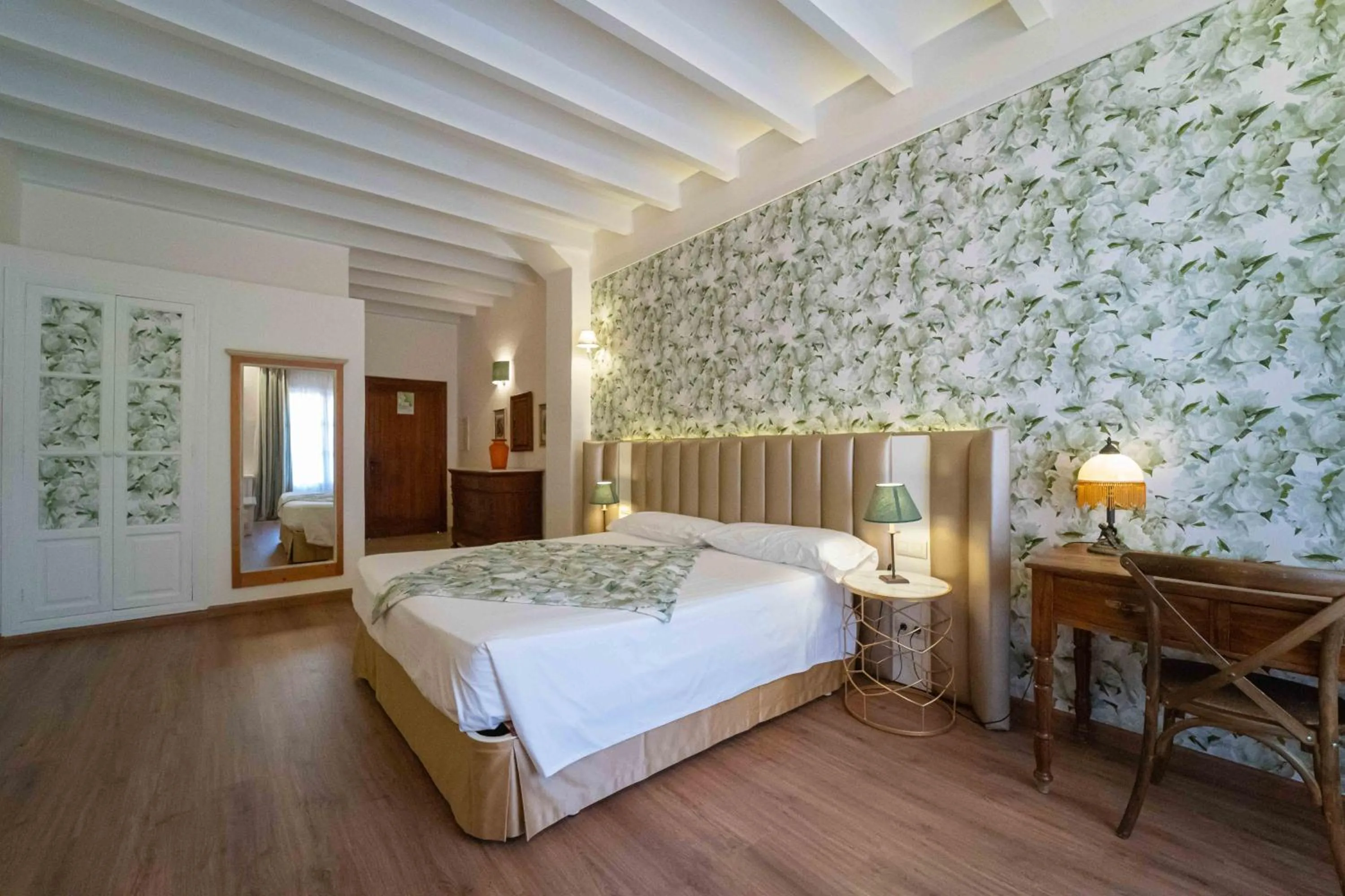 Bed in Hotel Rural S'Olivaret & Spa