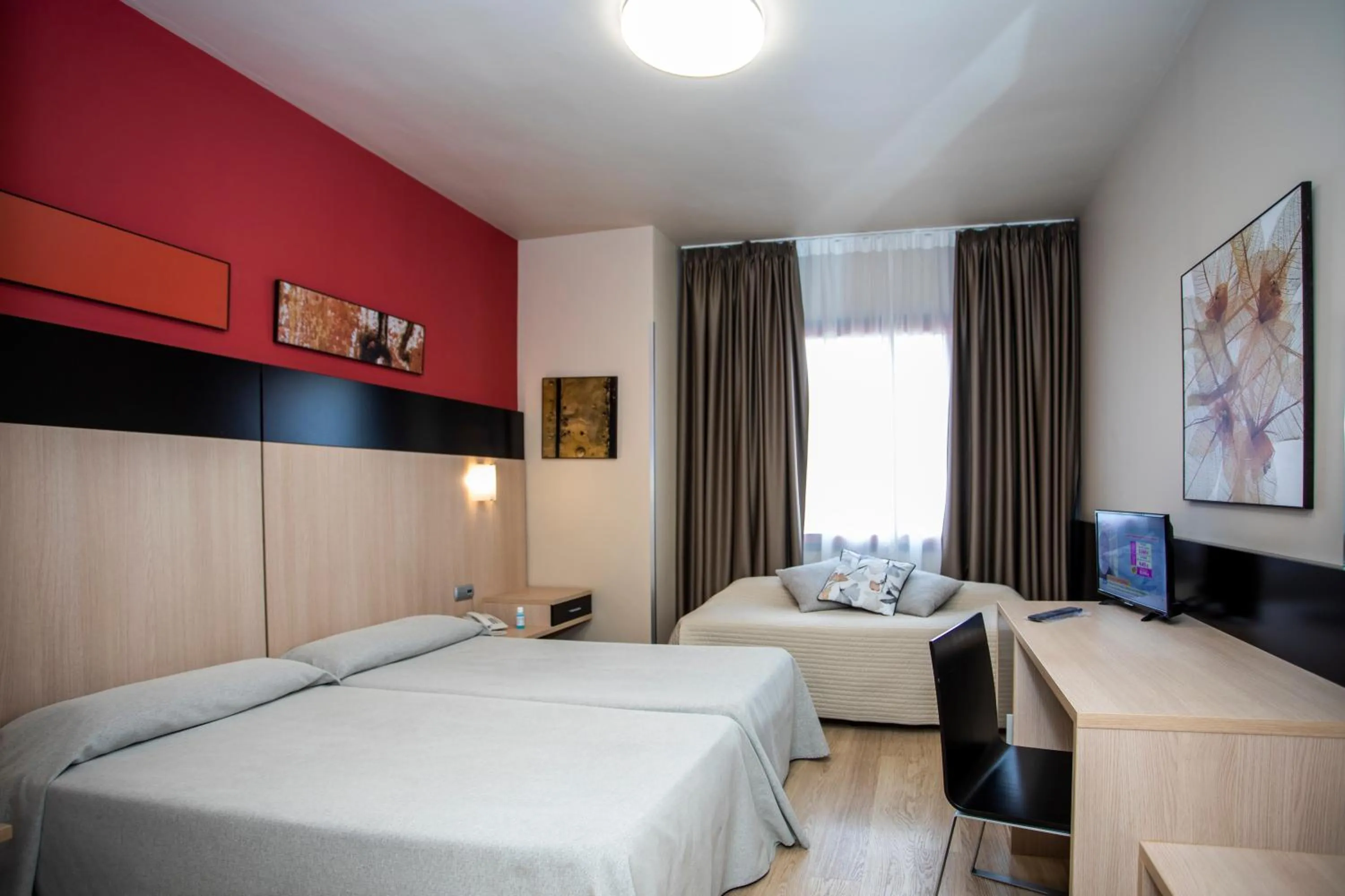 Photo of the whole room in Hotel Ciudad De Ejea