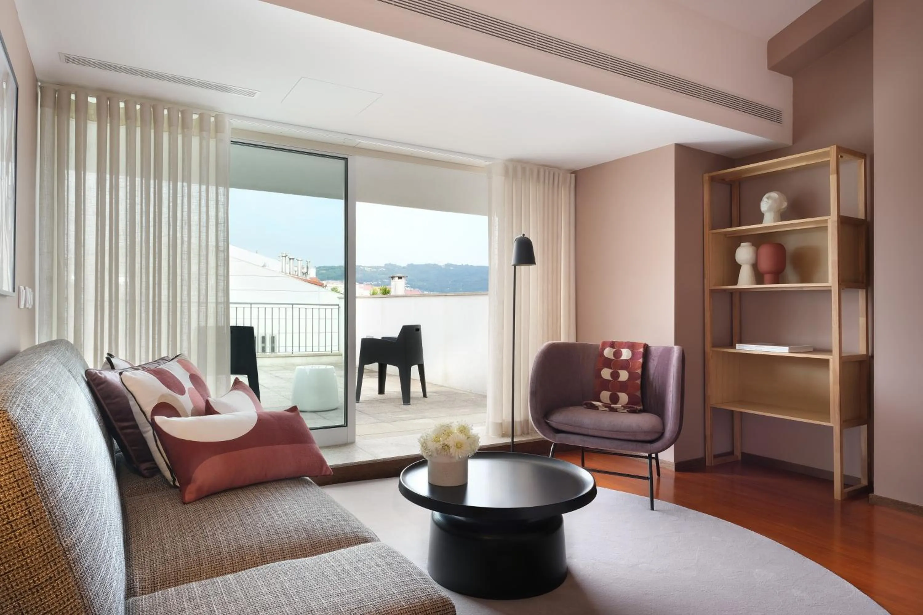 Nº150 Apartment Triplex with Suites and Terrace
