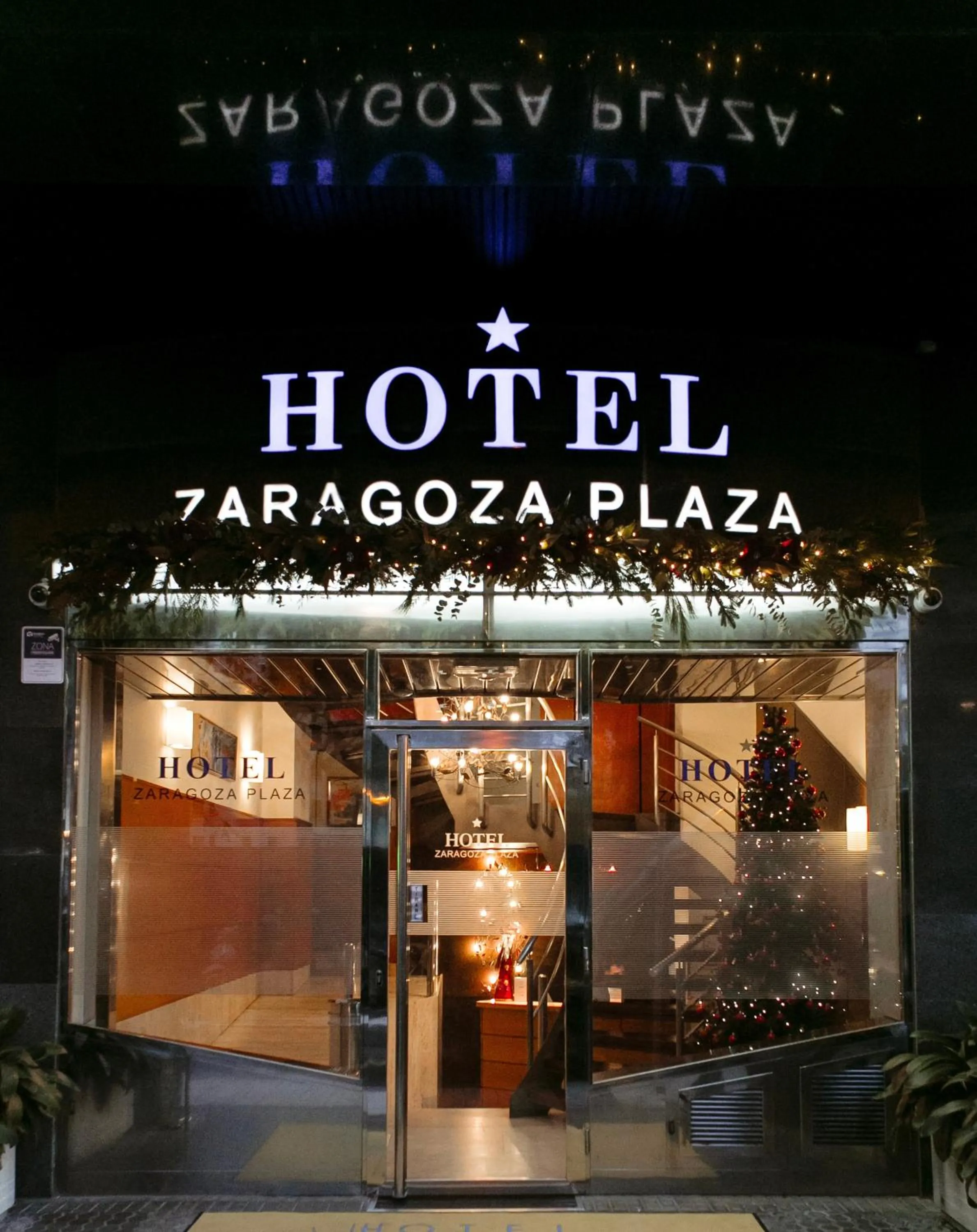 Property building in Hotel Zaragoza Plaza