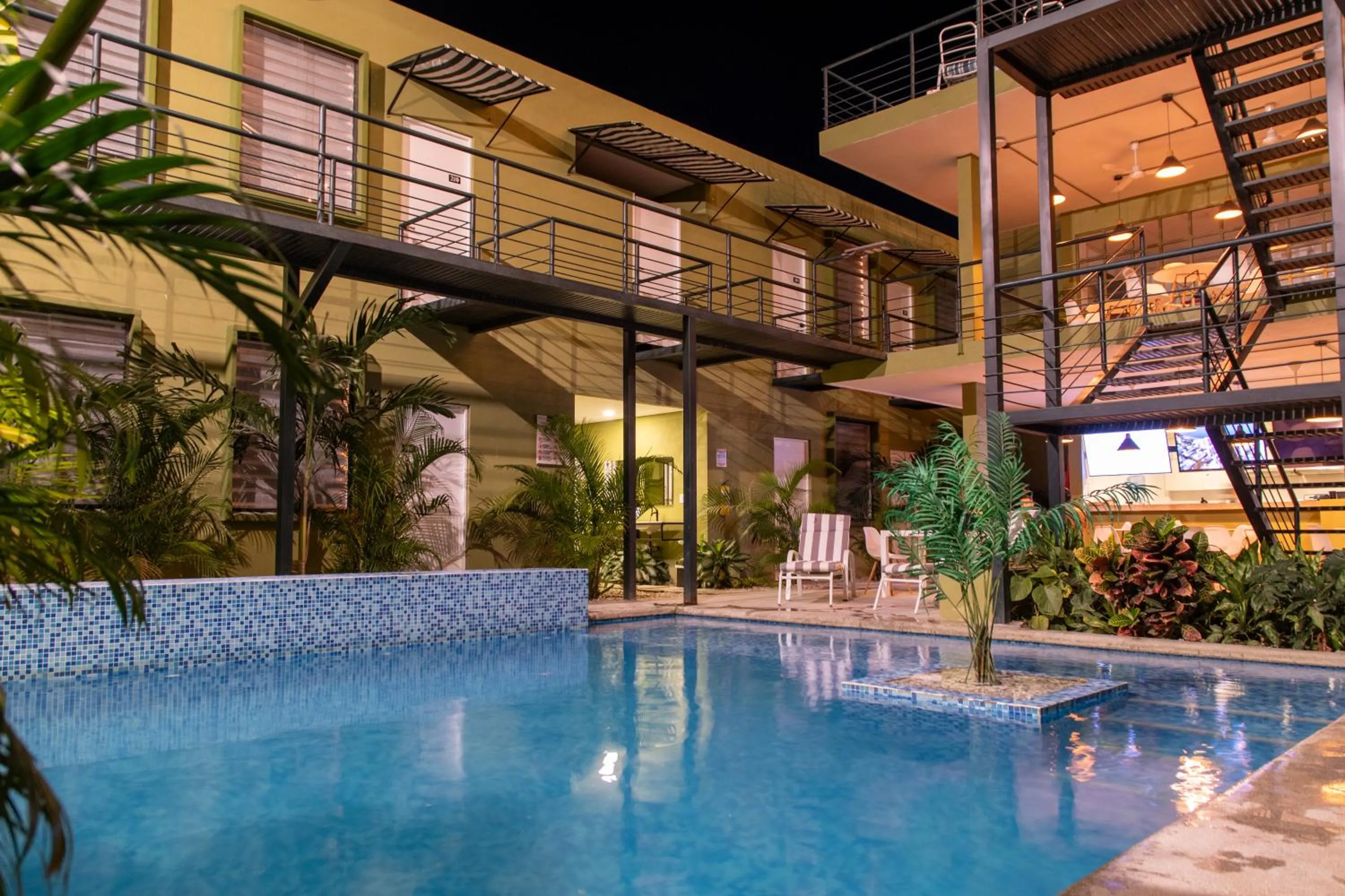 Night in OASIS TROPICAL HOTEL