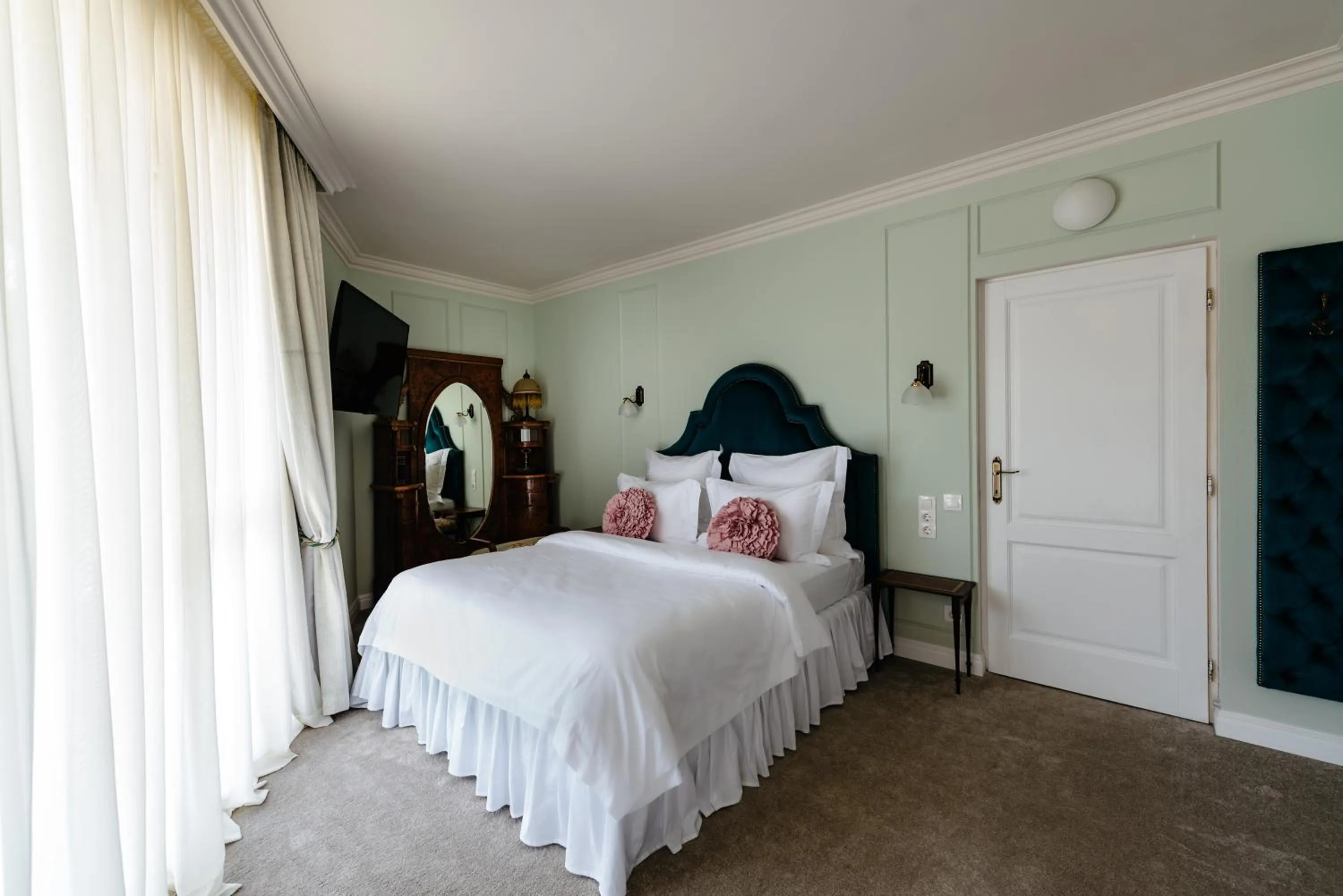 Bedroom, Bed in Ateneea Luxury Rooms