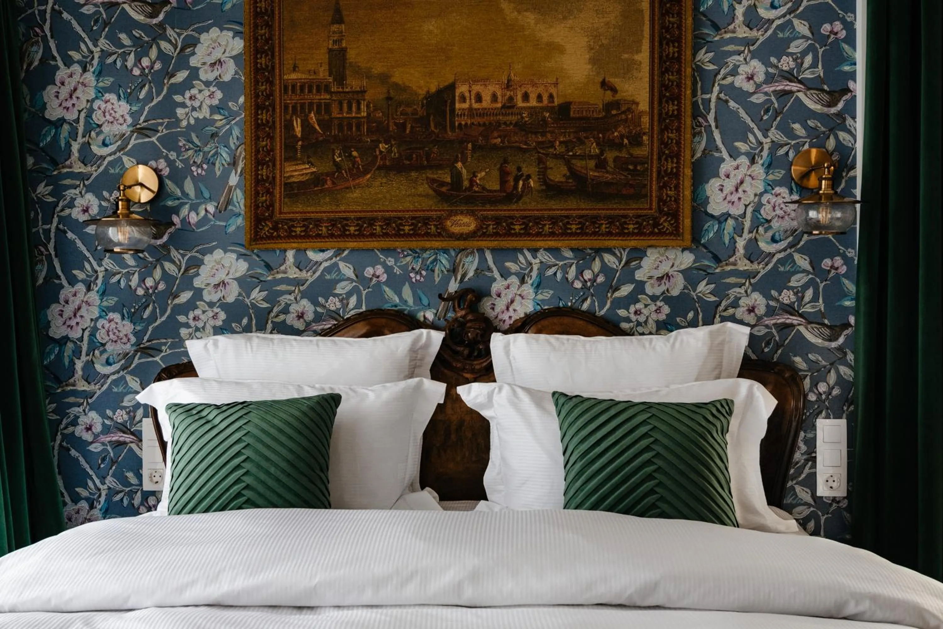 Bedroom, Bed in Ateneea Luxury Rooms