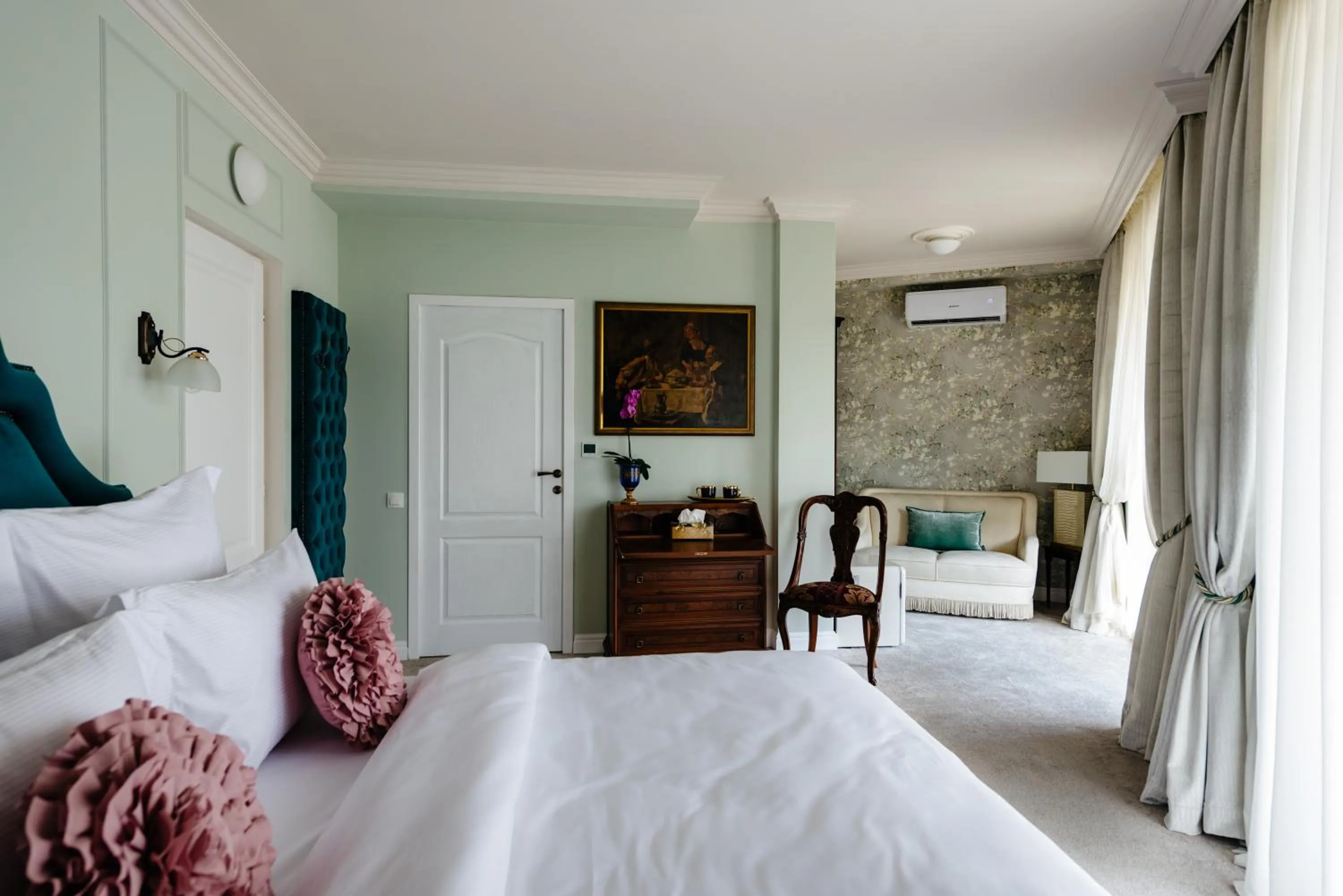 Bedroom, Bed in Ateneea Luxury Rooms