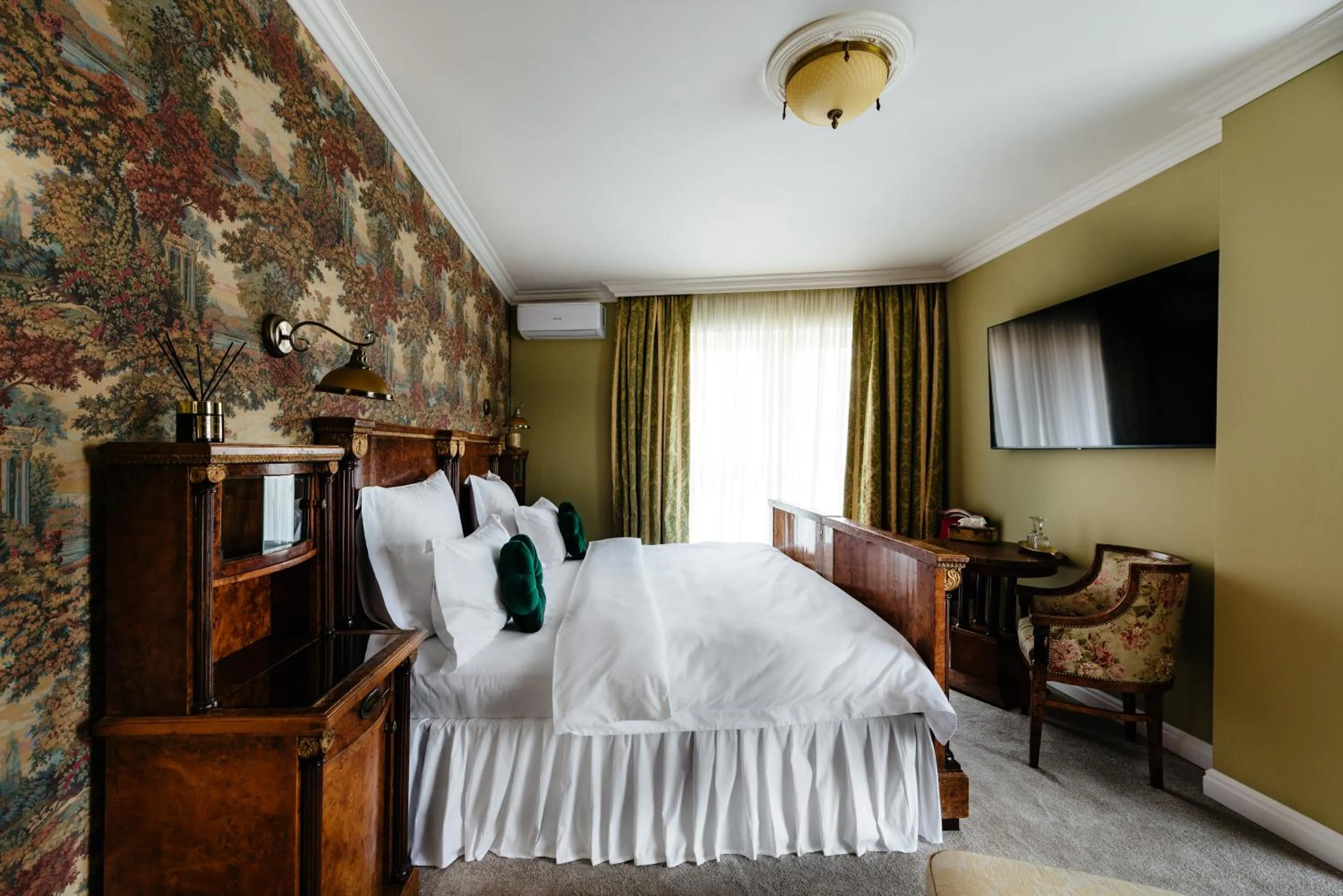 Bedroom, Bed in Ateneea Luxury Rooms