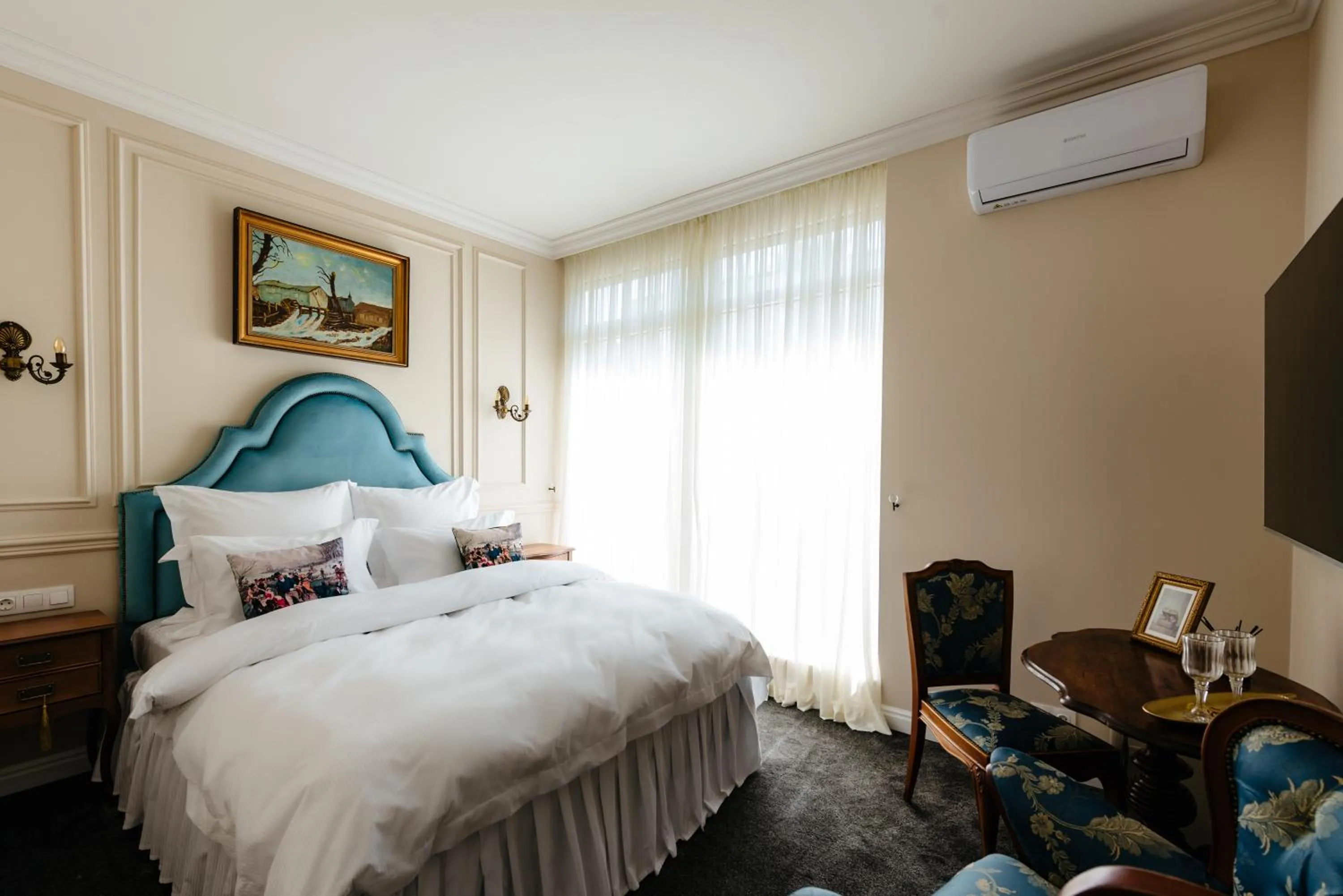 Bedroom, Bed in Ateneea Luxury Rooms