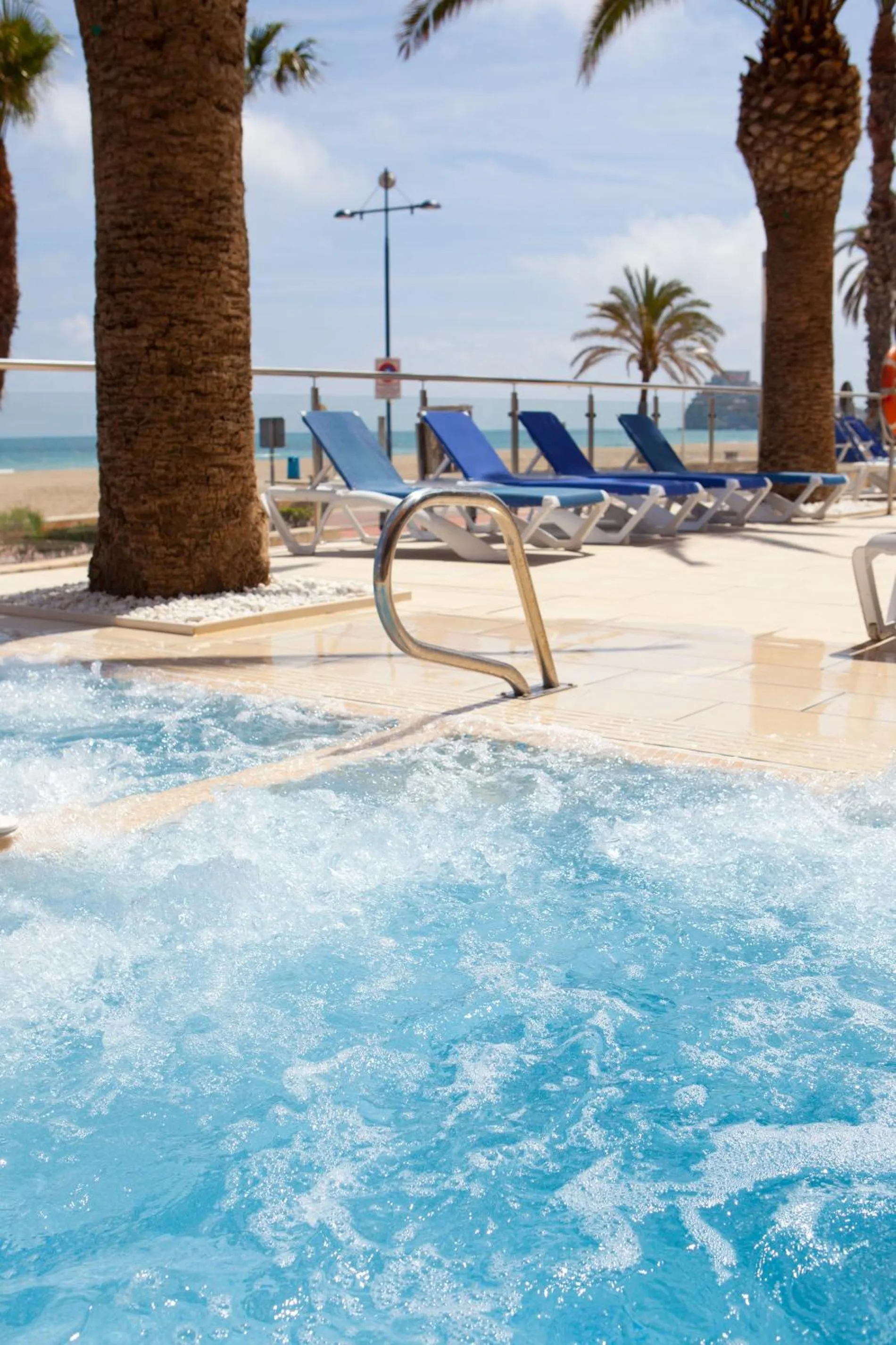 Swimming pool in Hotel Peñiscola Palace