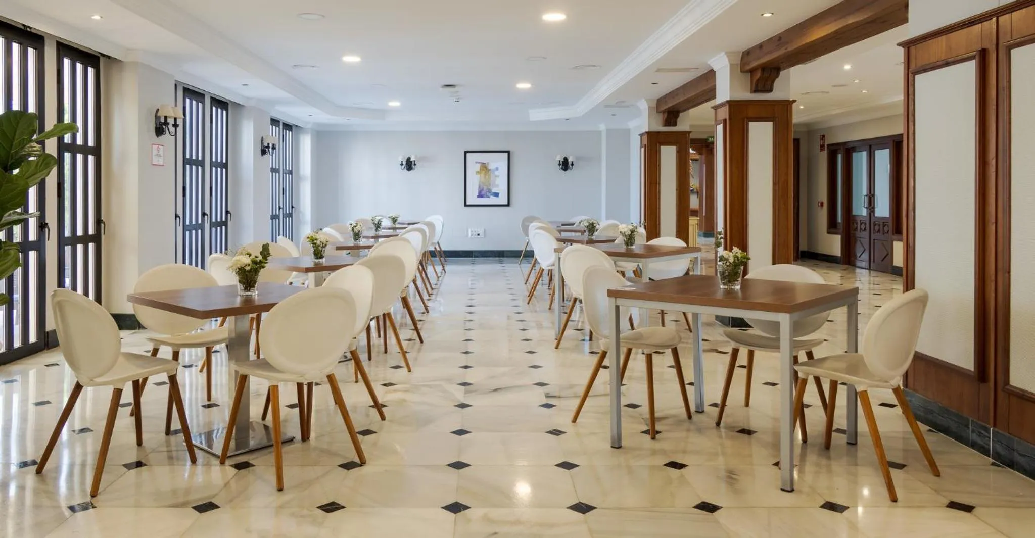 Lounge or bar in Ilunion Hacienda de Mijas