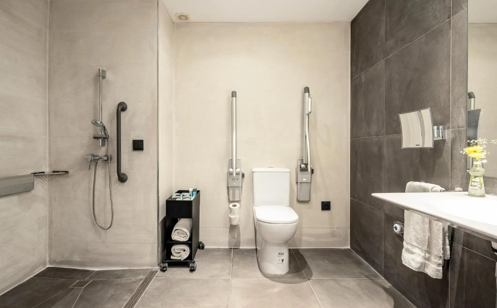 Bathroom in Ilunion Hacienda de Mijas