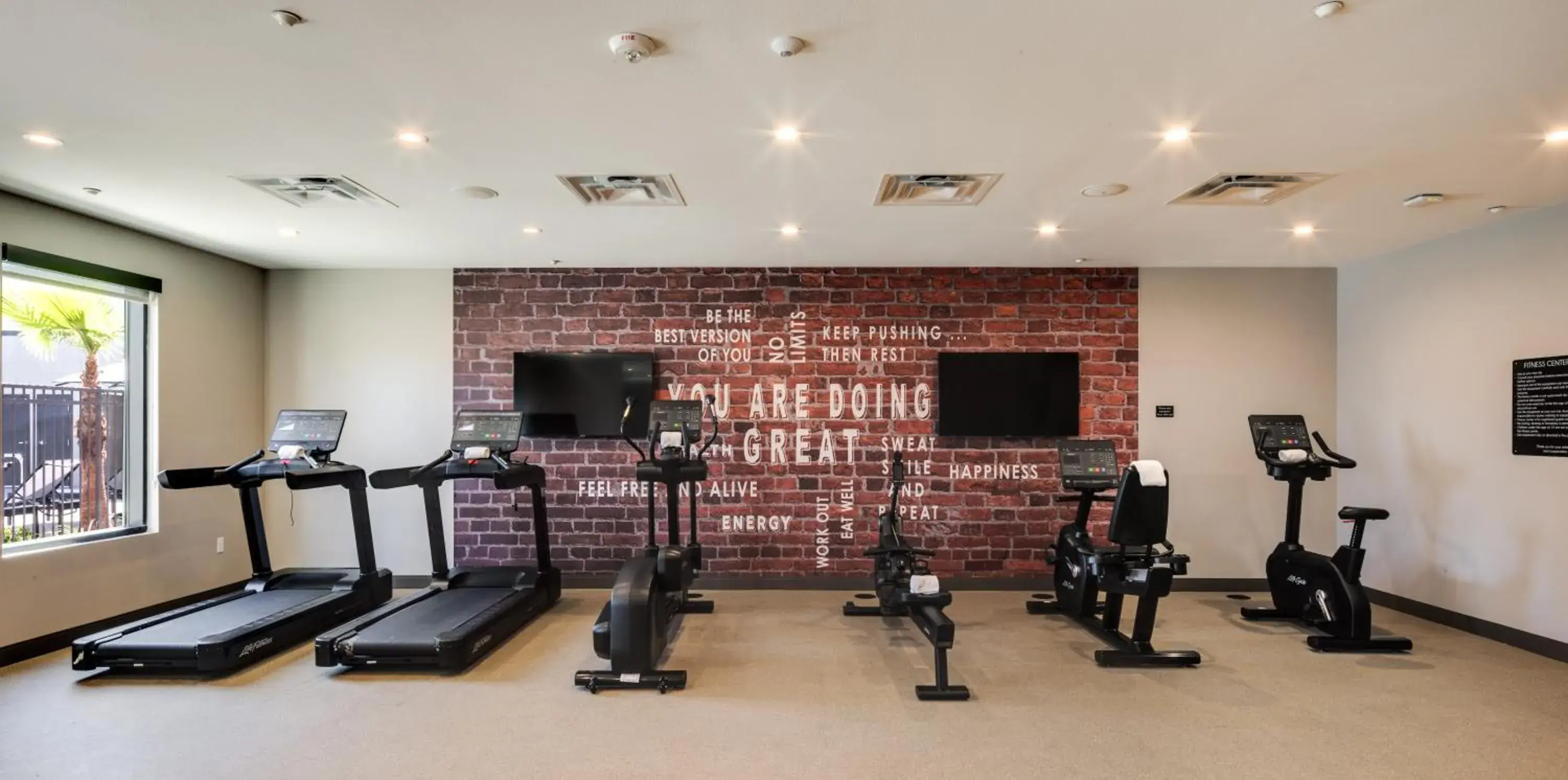 Fitness centre/facilities in Ayres Hotel Rialto Fontana Fitness centre/facilities in Ayres Hotel Rialto Fontana