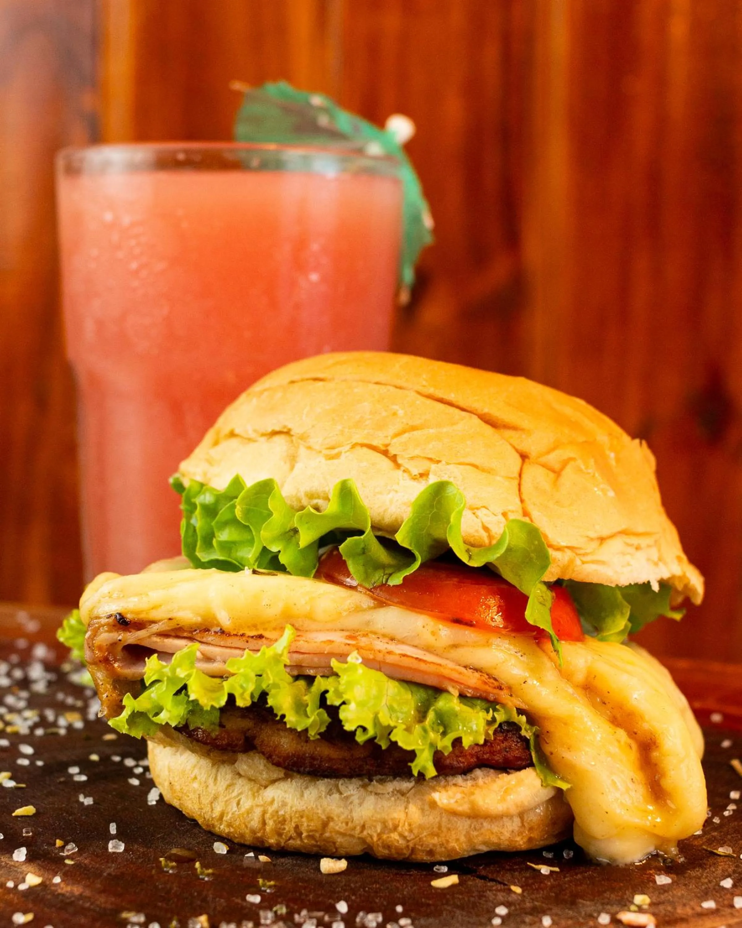 Restaurant/places to eat in Pousada Ubatuba