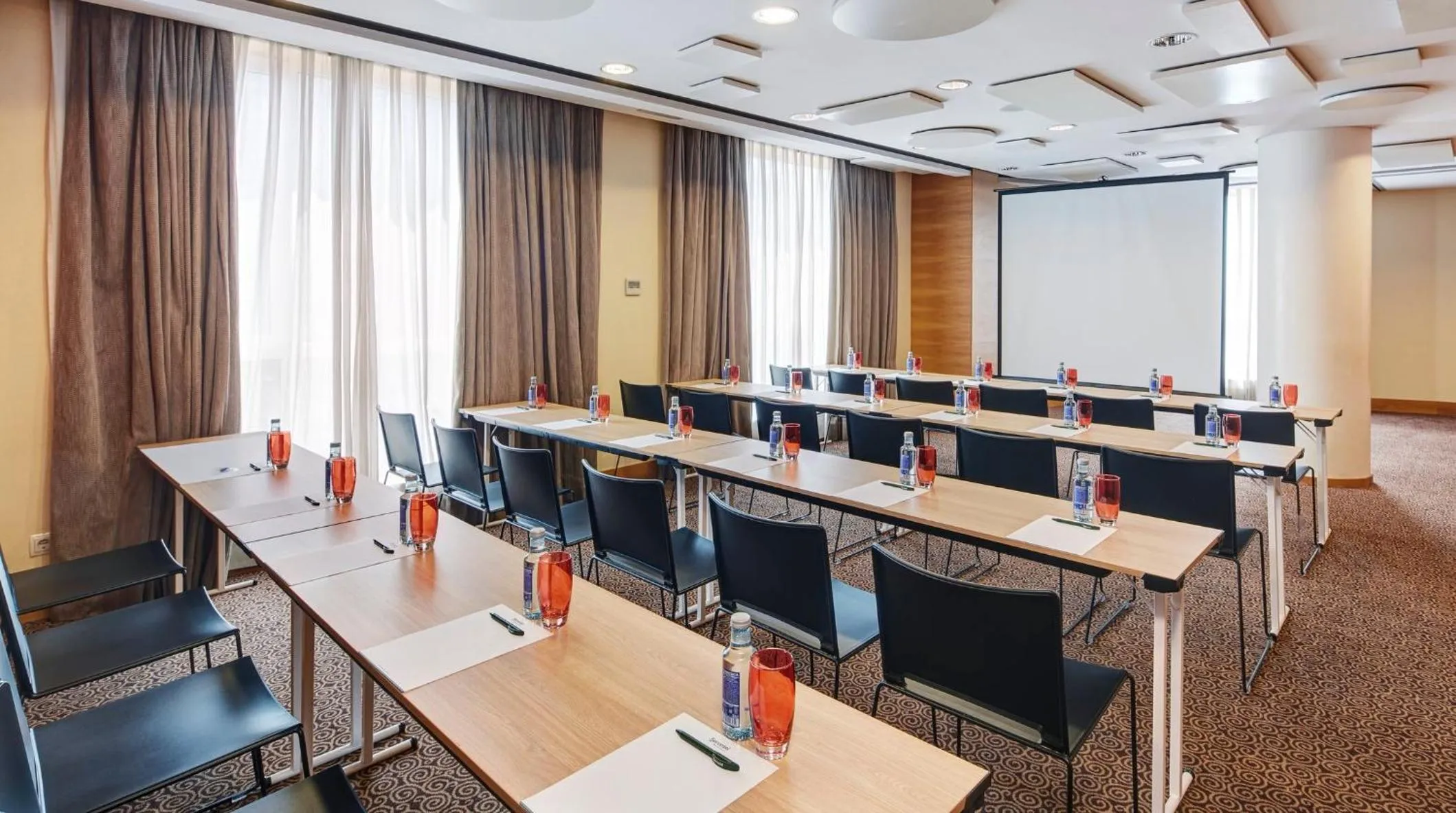 Meeting/conference room in Sercotel Sorolla Palace