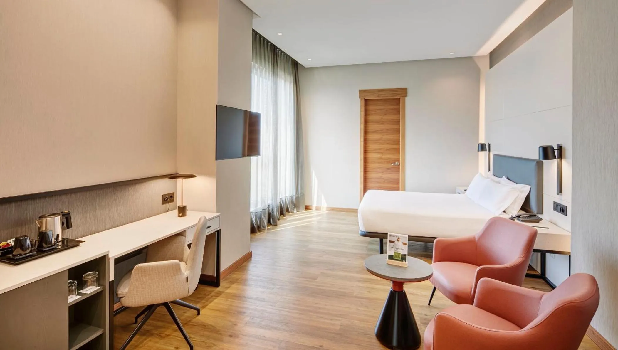 Photo of the whole room in Sercotel Sorolla Palace