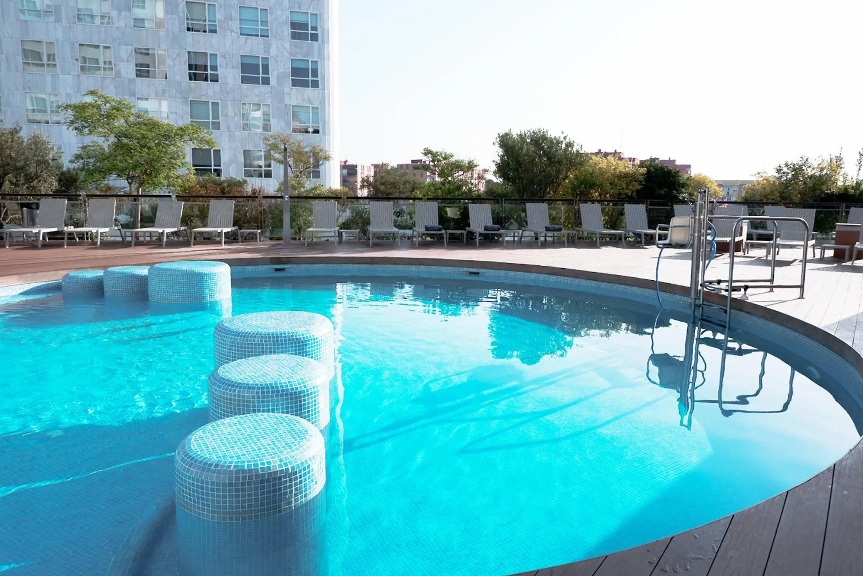 Swimming pool in Sercotel Sorolla Palace