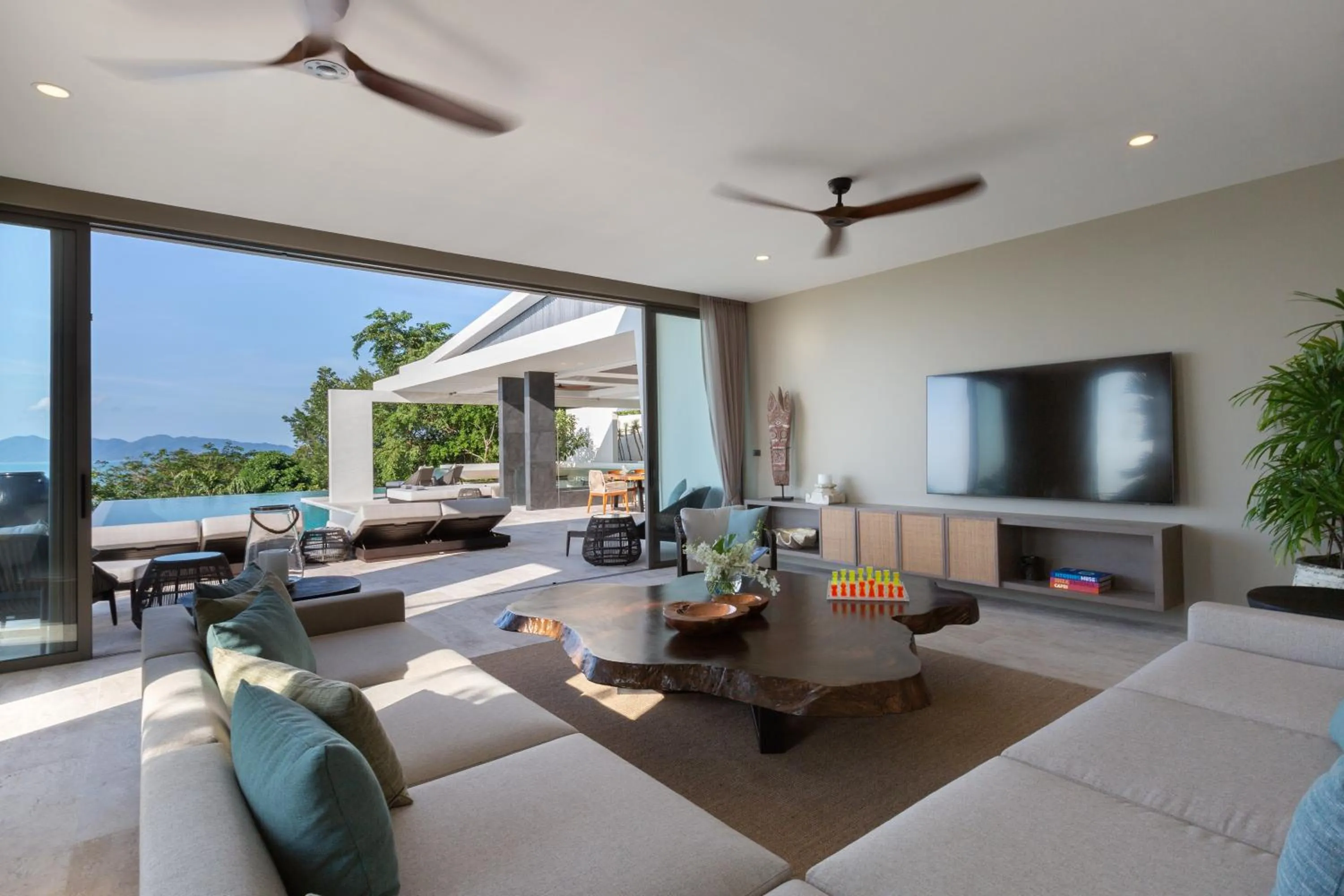 Communal lounge/ TV room in Villa Celadon