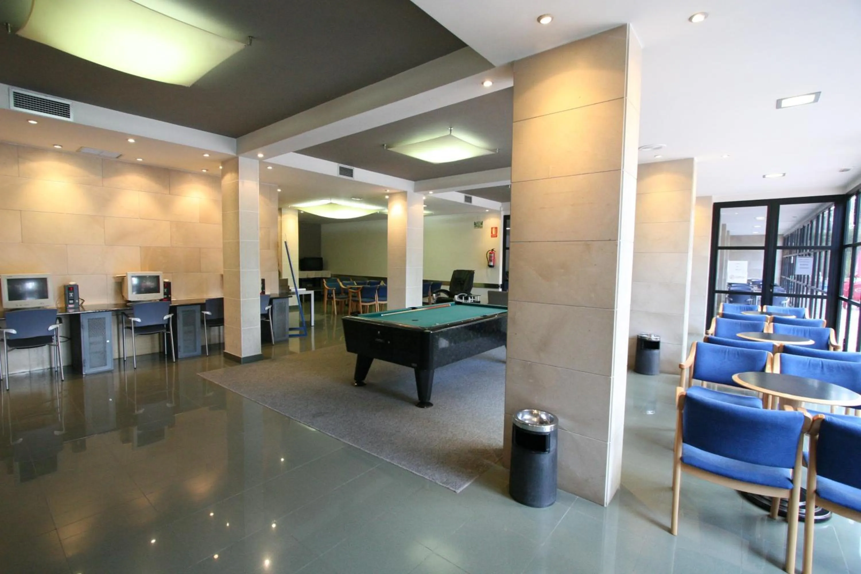 Billiard in Hotel Joya