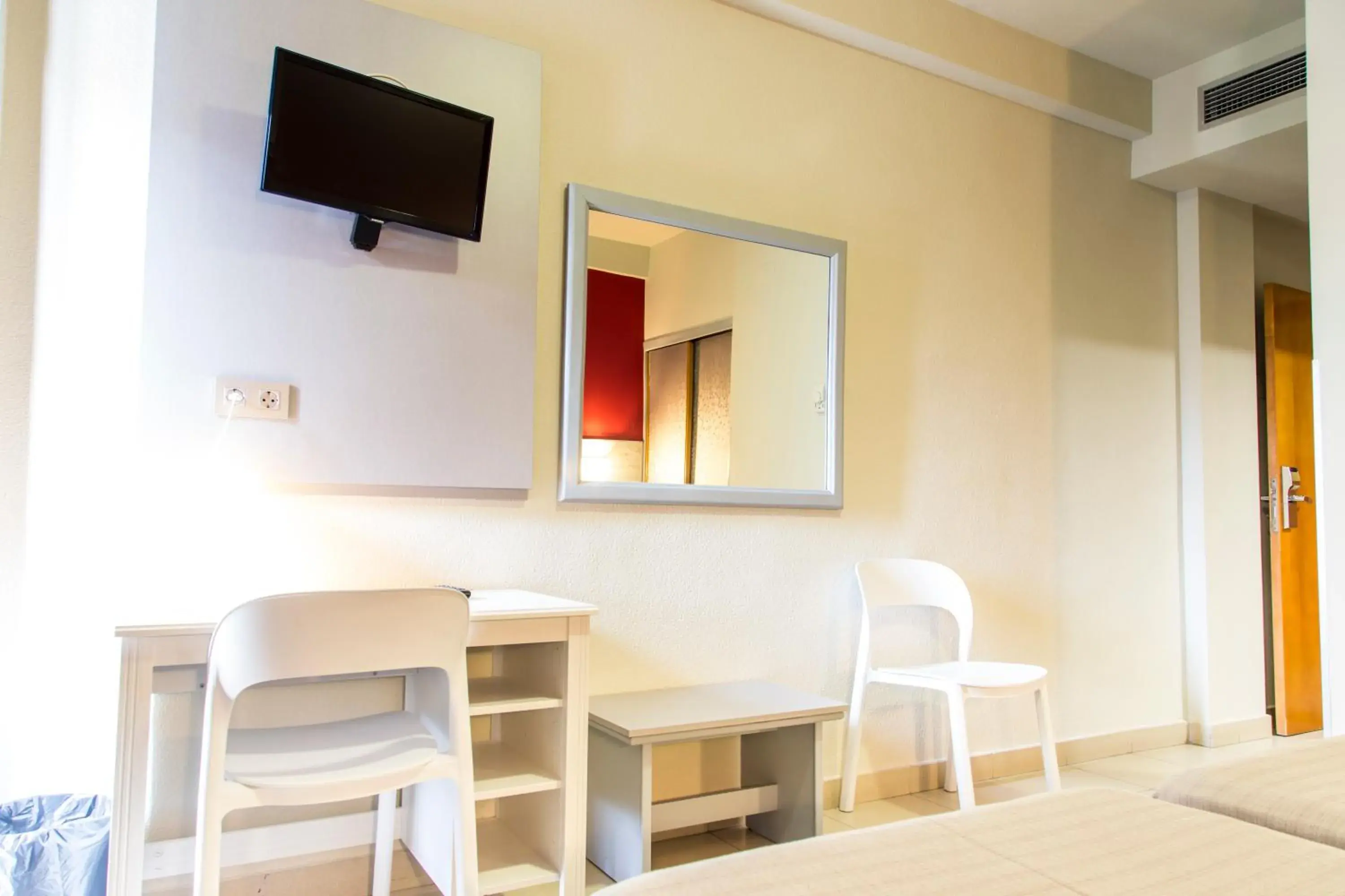 Bedroom, Bed in Hotel Joya Bedroom, Bed in Hotel Joya