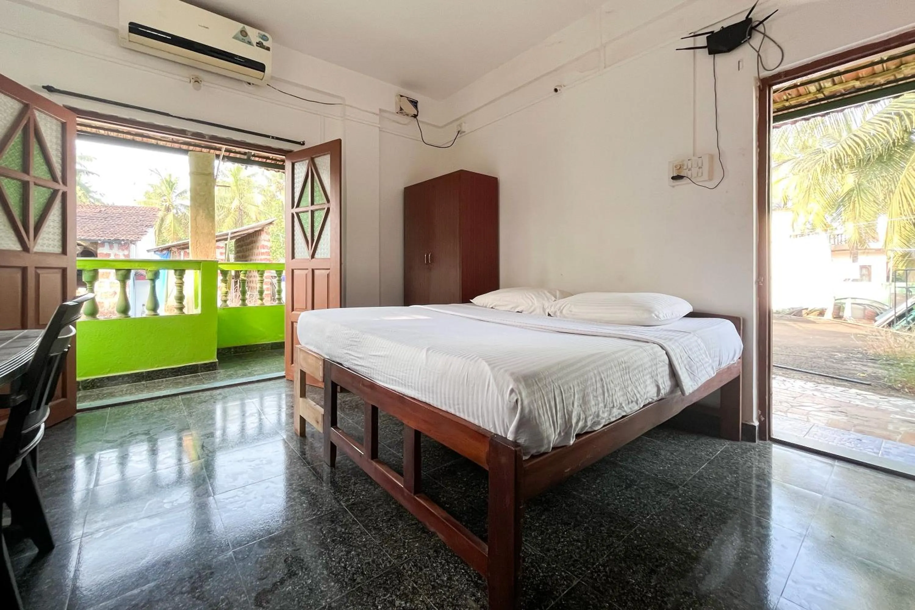 Bed in SPACELAND Mandrem