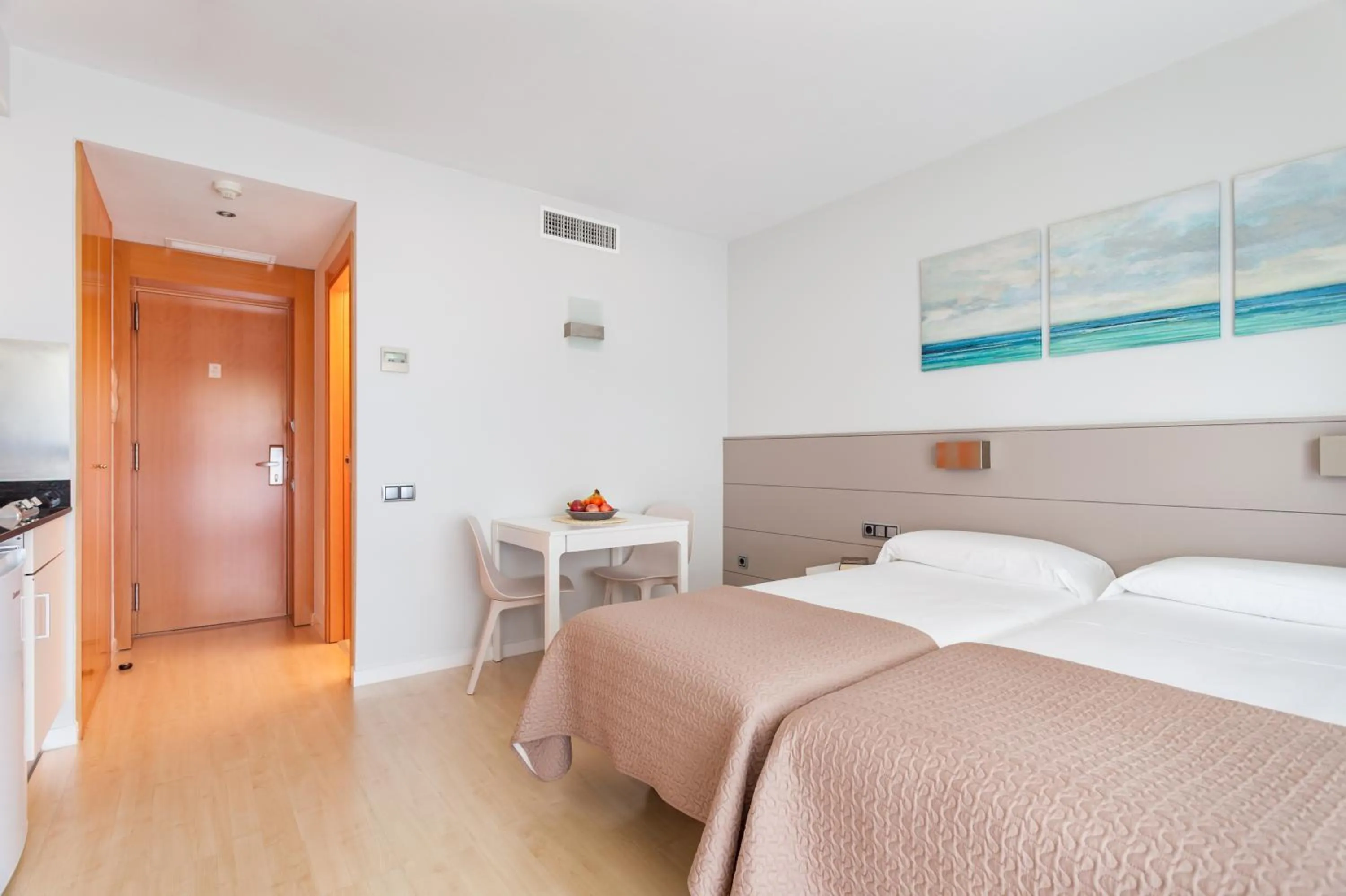 Bed in Apartamentos Royal Marina Gardens