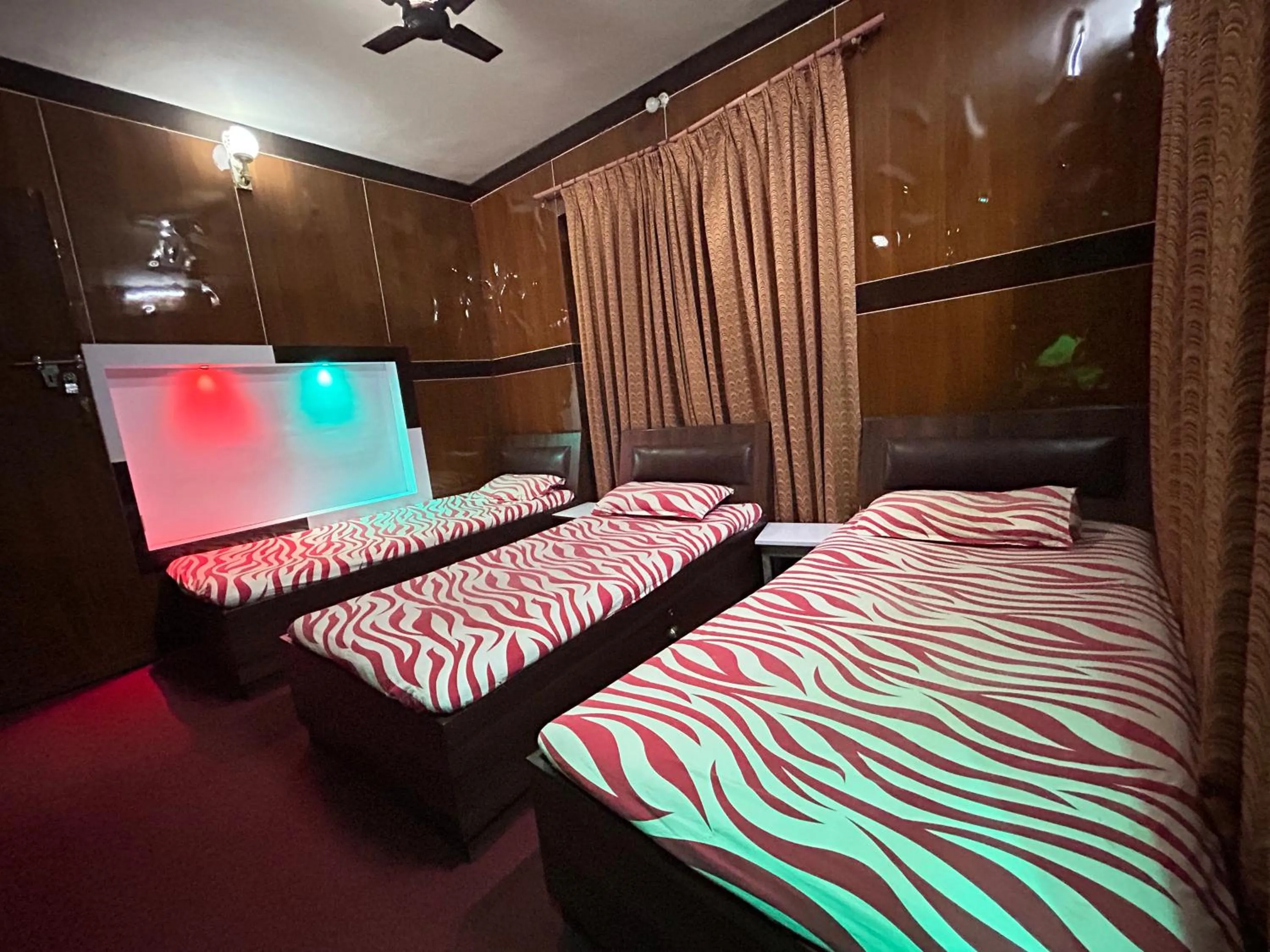 Photo of the whole room, Bed in Sudha’s Garden Home