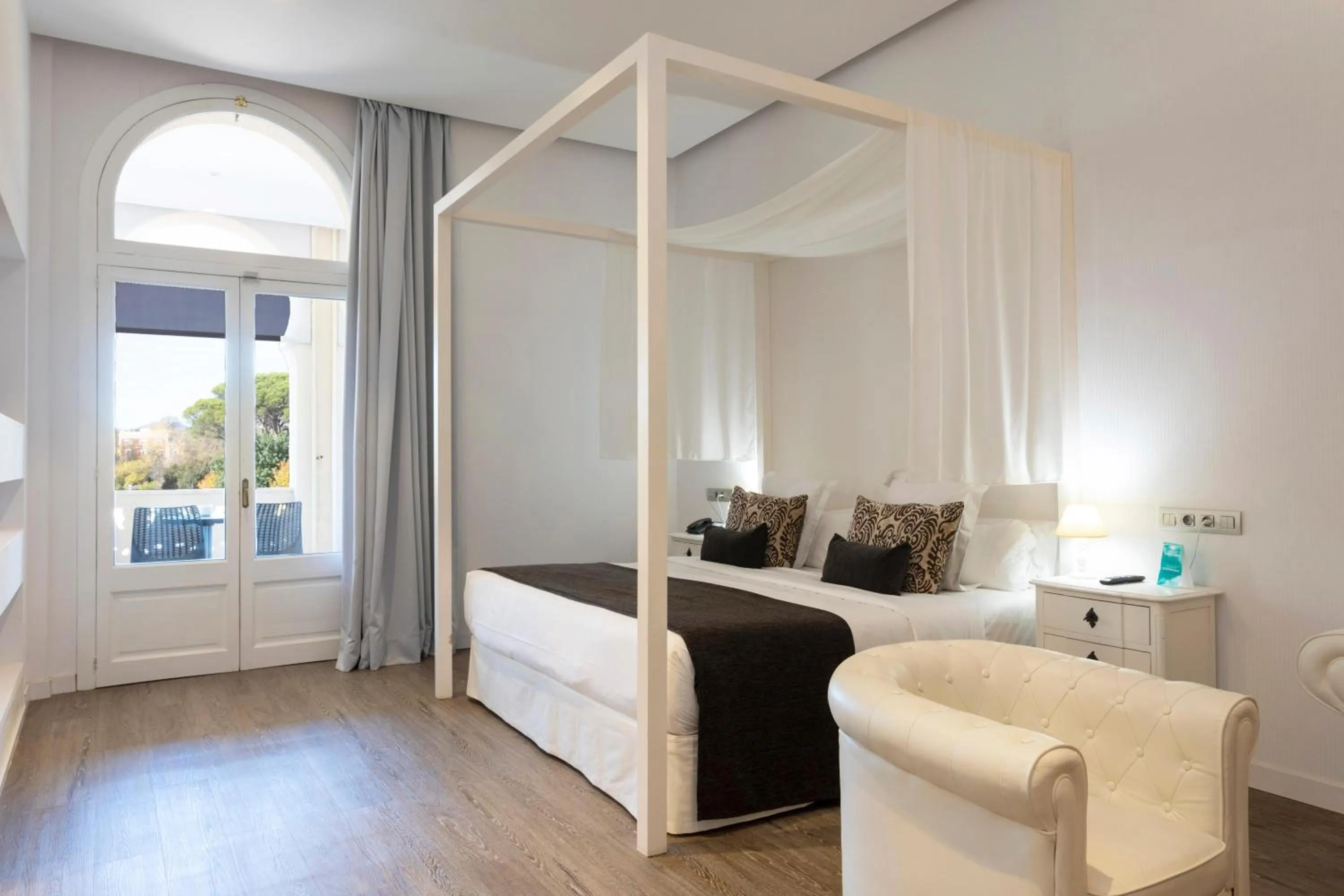 Photo of the whole room in 1881 Hotel Balneario Vichy Catalan