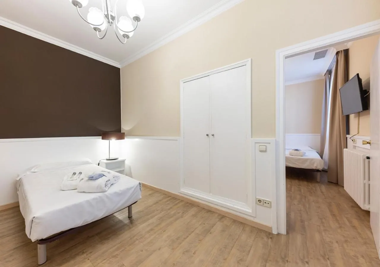 Bed in 1881 Hotel Balneario Vichy Catalan