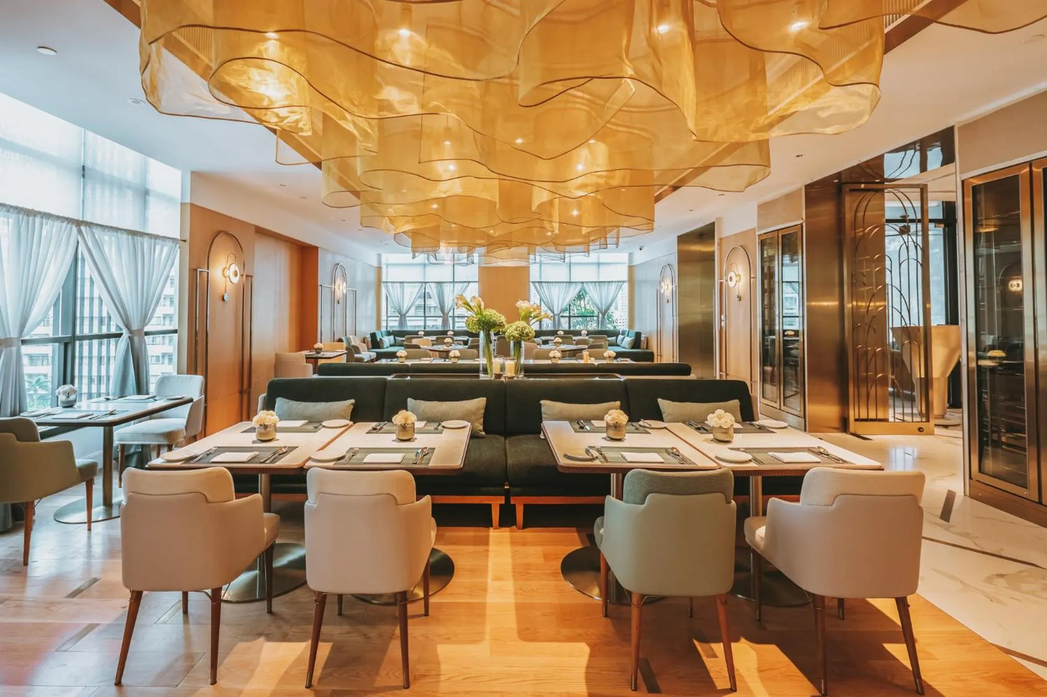 Restaurant/places to eat in SILQ Hotel & Residence