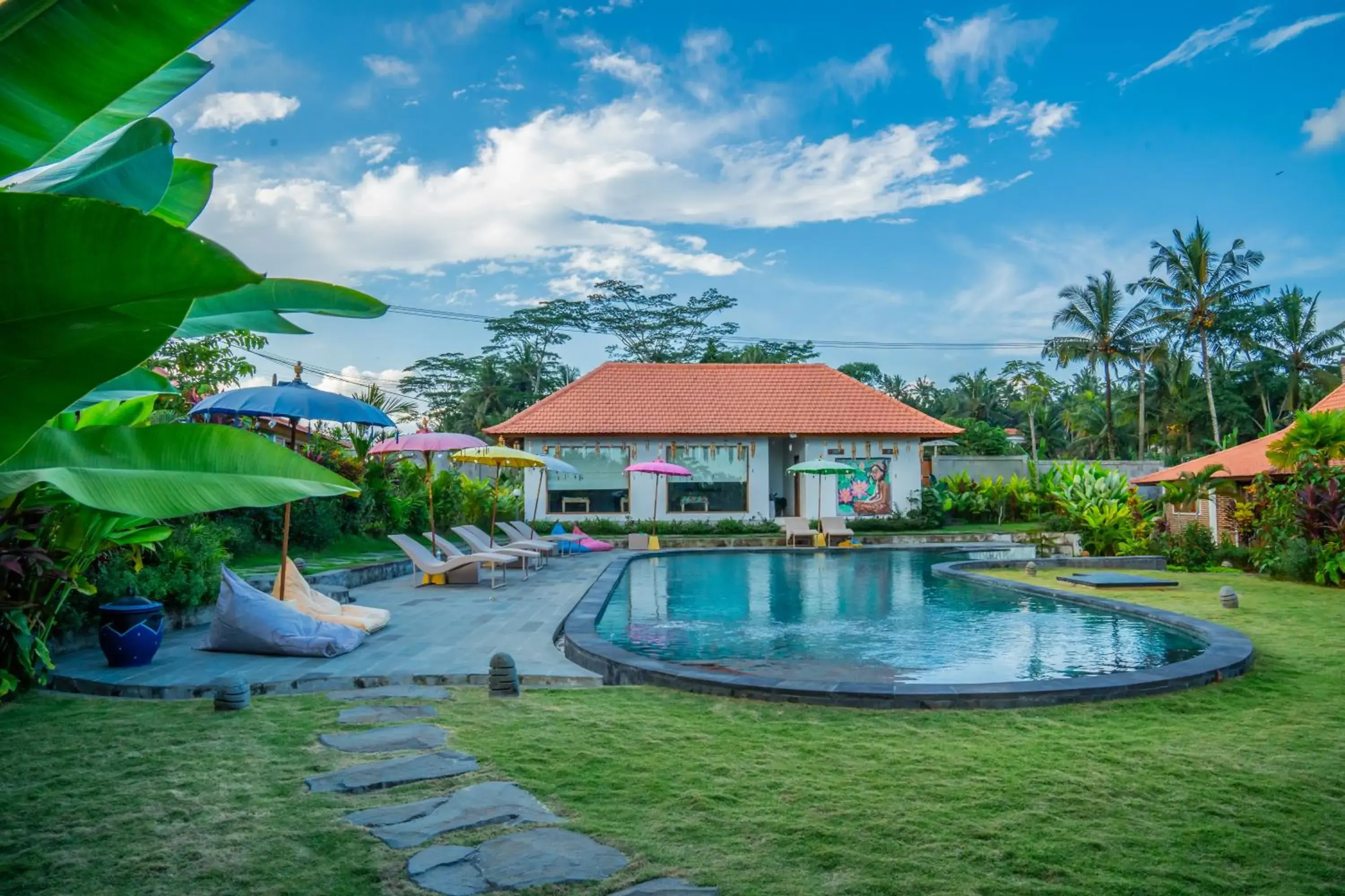 Swimming pool in Kampung Uma Dawa Villas and Spa Swimming pool in Kampung Uma Dawa Villas and Spa