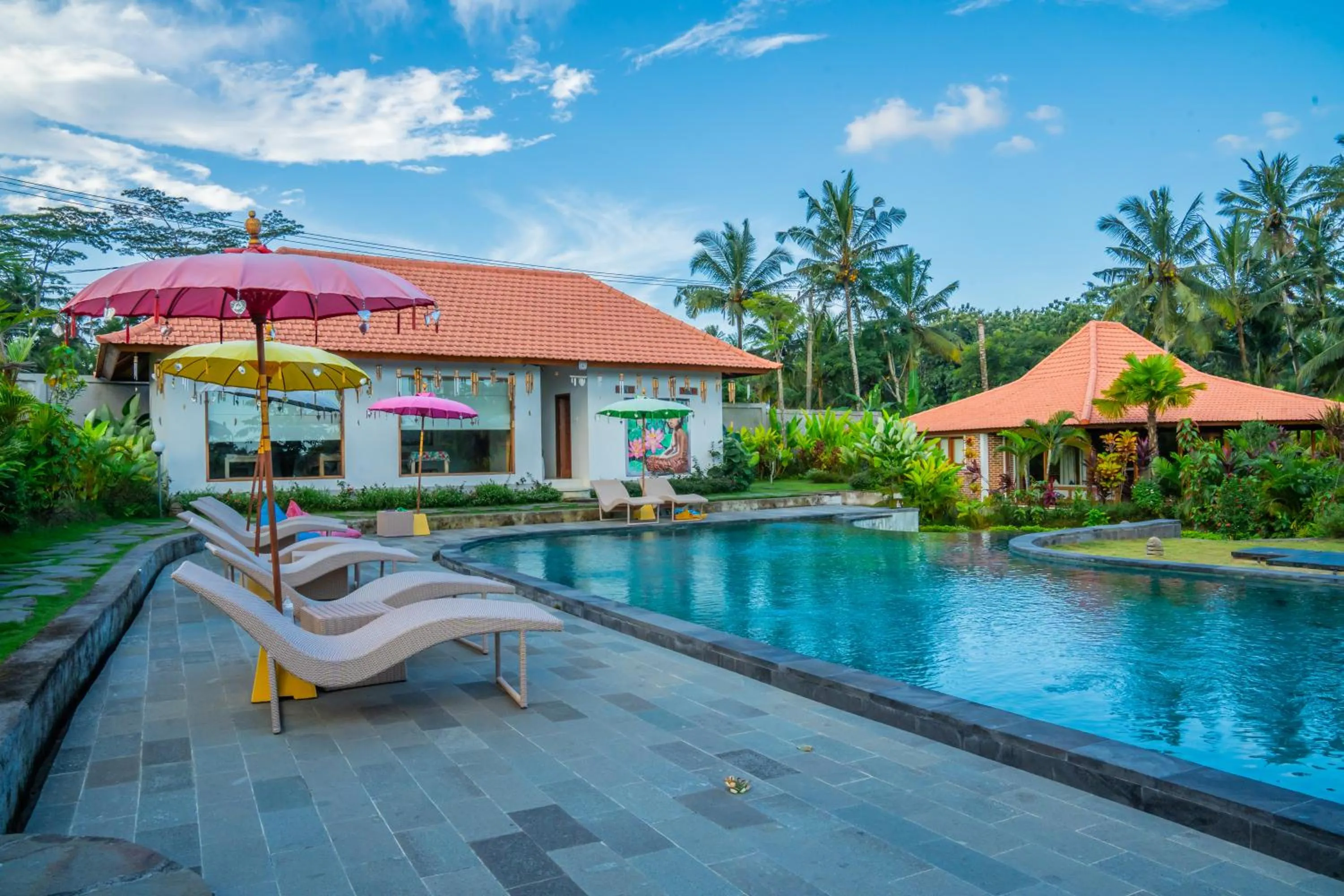 Swimming pool in Kampung Uma Dawa Villas and Spa