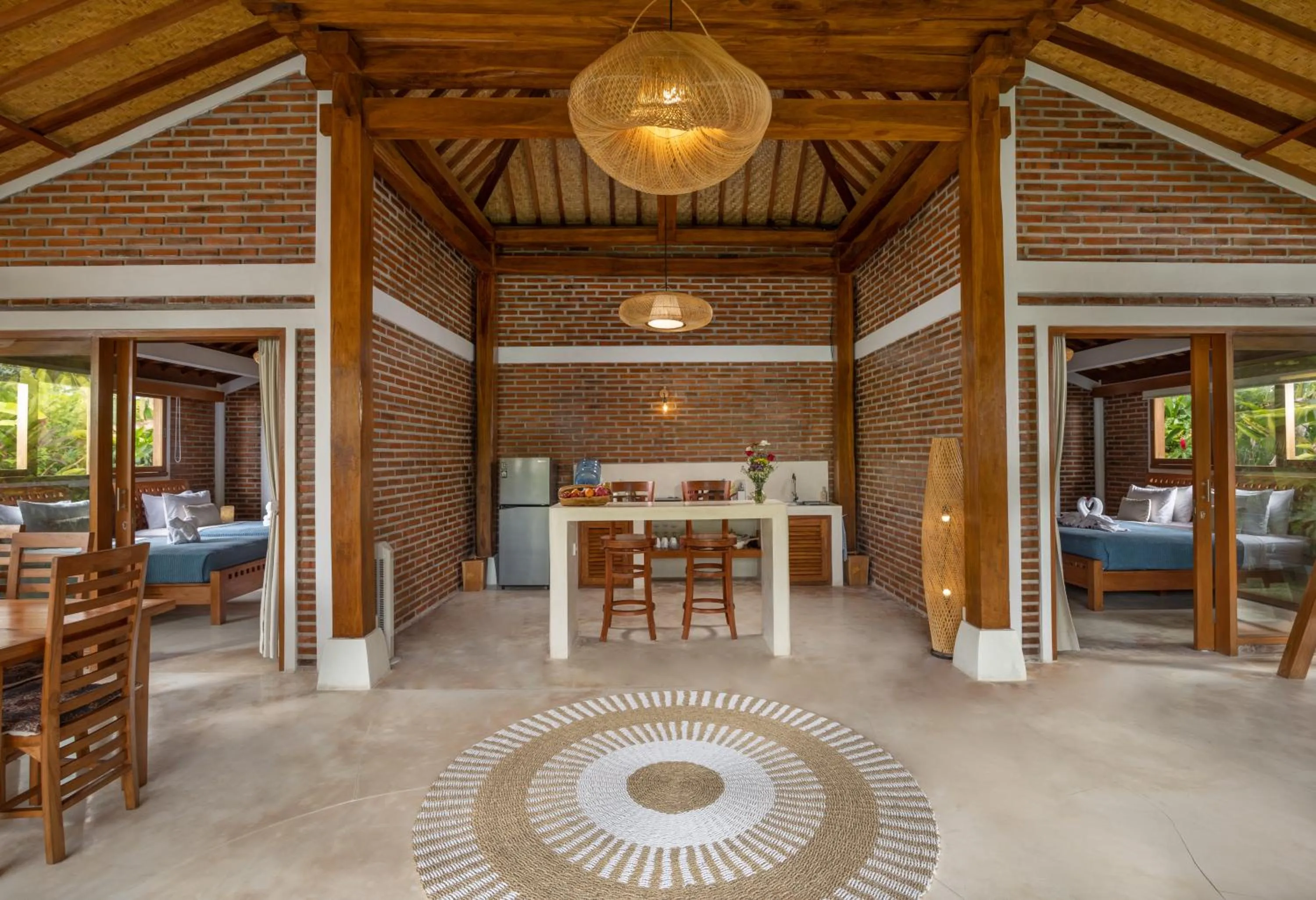 Kitchen or kitchenette in Kampung Uma Dawa Villas and Spa