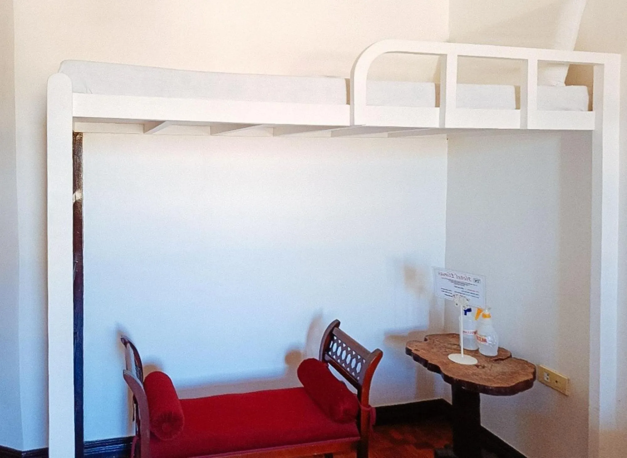 Seating area in Hotel Elinas and Restaurant