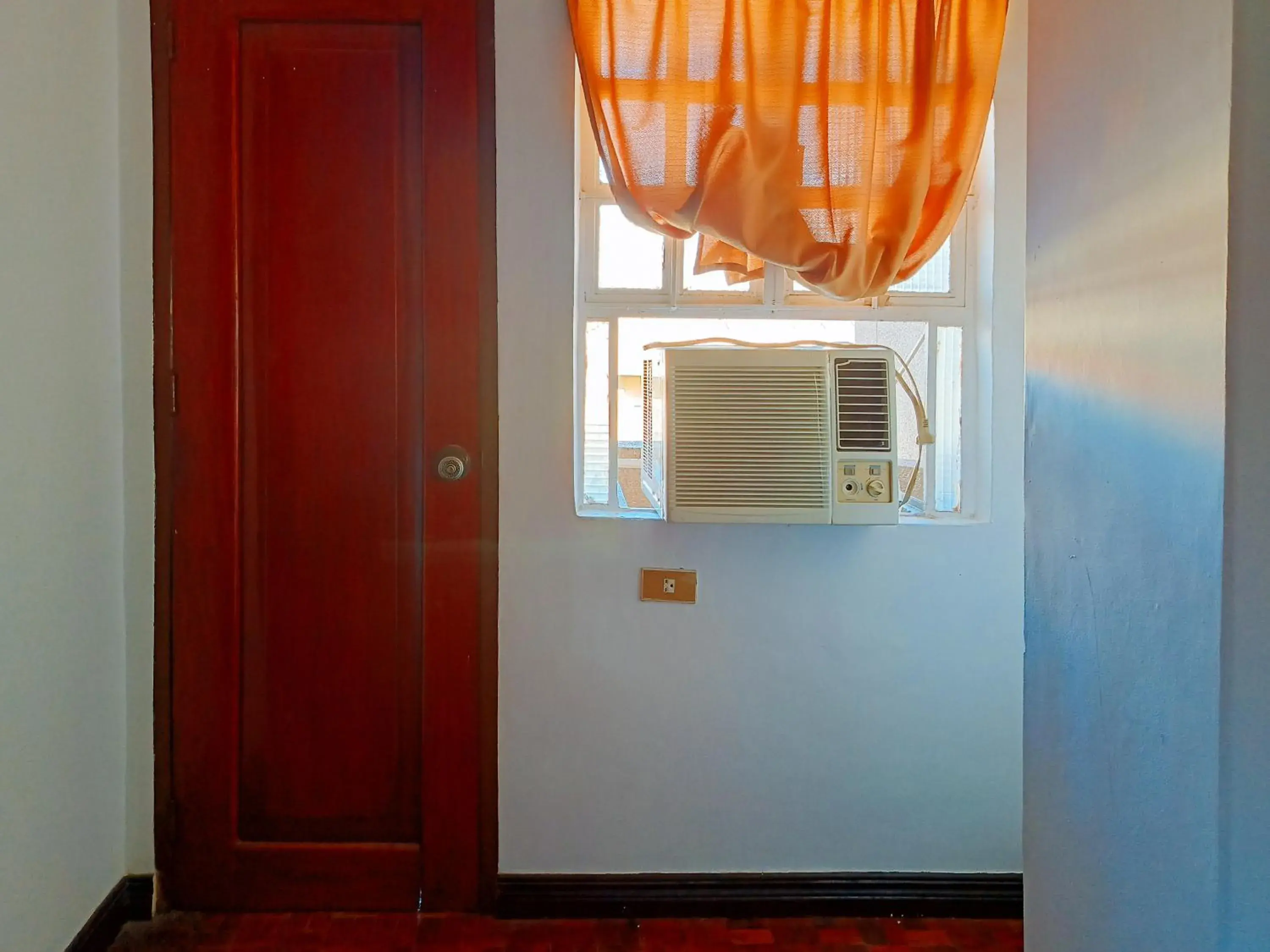 air conditioner in Hotel Elinas and Restaurant air conditioner in Hotel Elinas and Restaurant