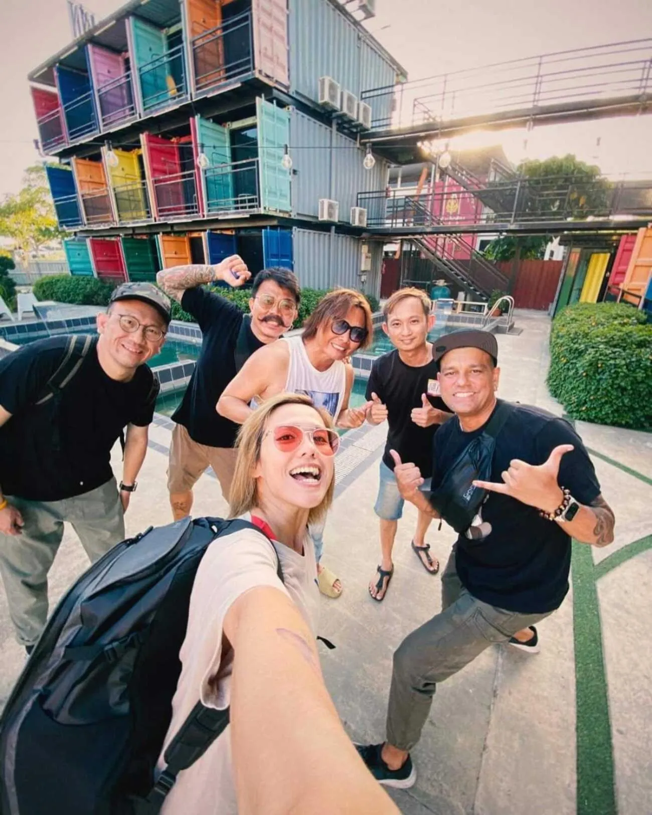 Guests in Boxinn The Kontena Home