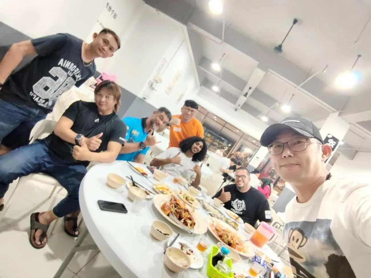 Restaurant/places to eat in Boxinn The Kontena Home