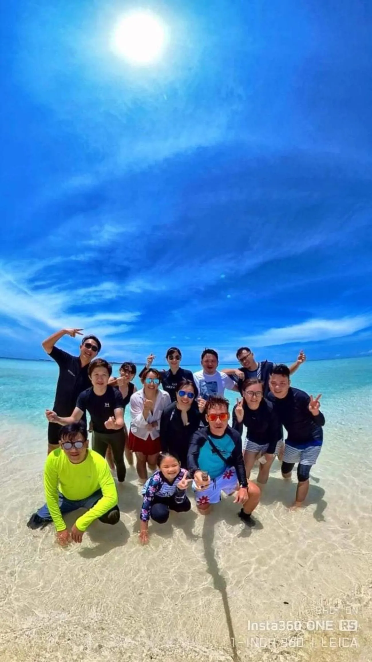 People in Boxinn The Kontena Home