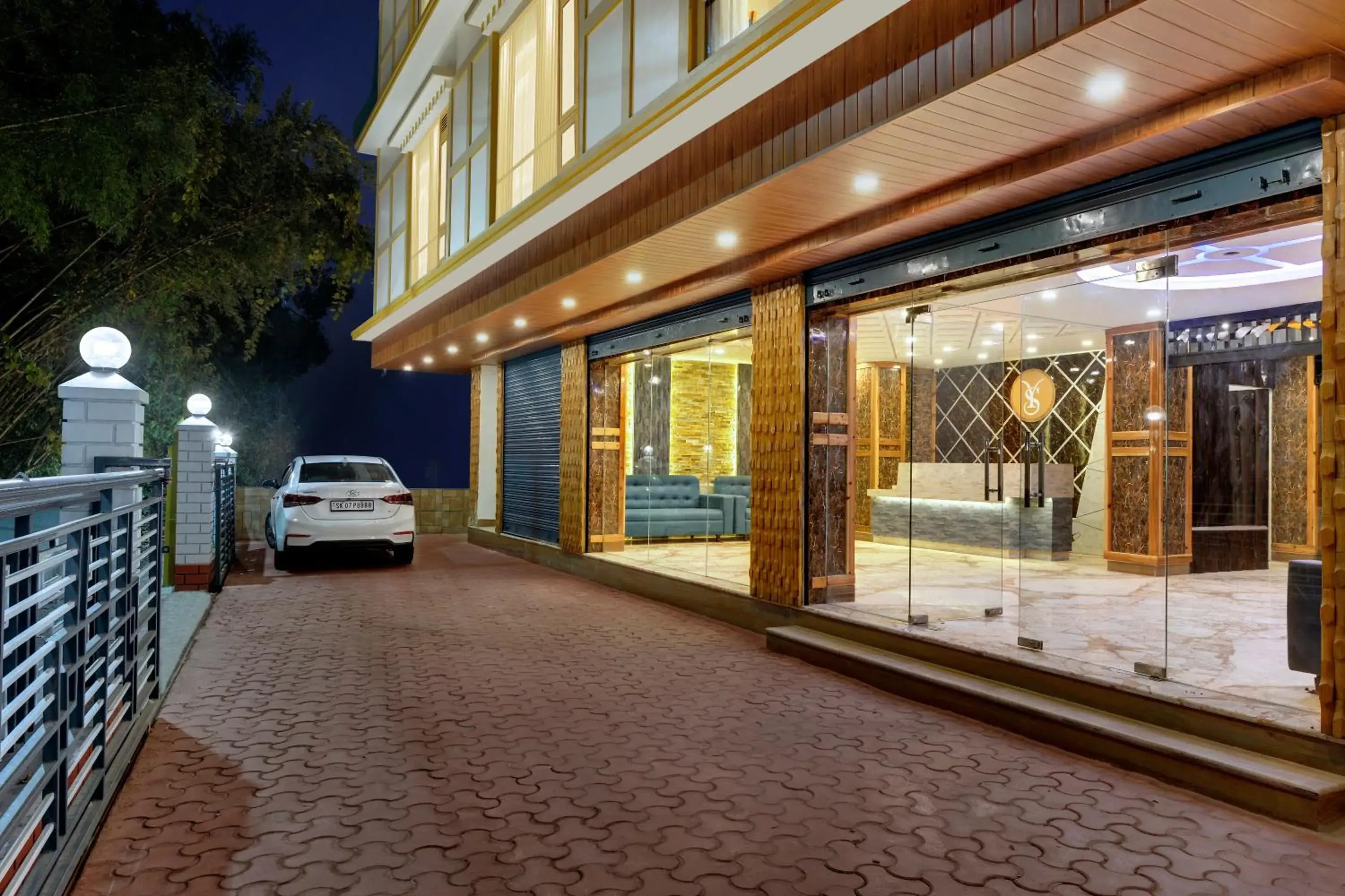 Property building in Yashshree Sikkim Blossom 600 Meters from MG Marg Property building in Yashshree Sikkim Blossom 600 Meters from MG Marg