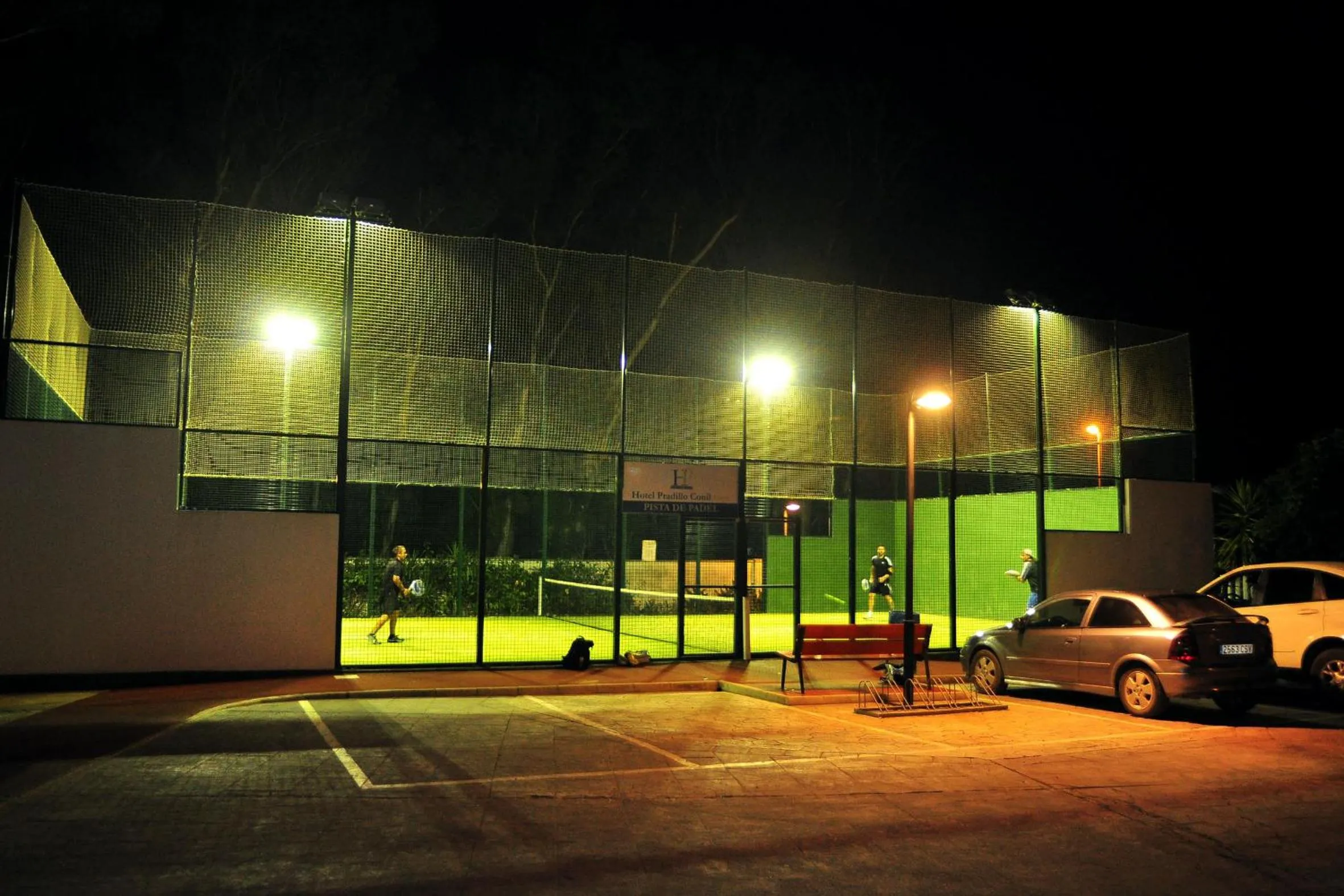 Tennis court in Hotel Pradillo Conil