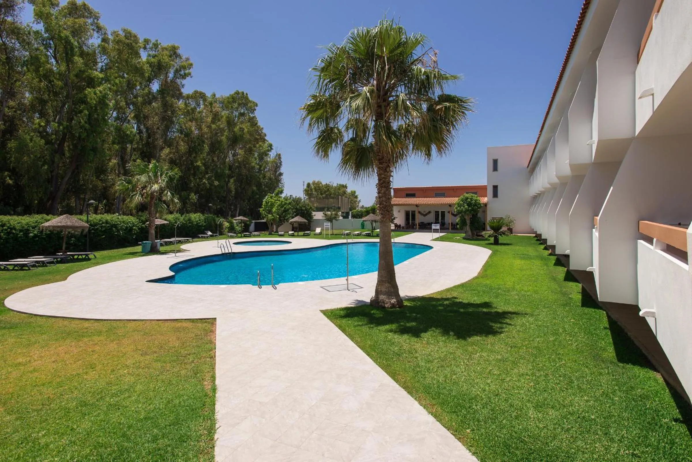 Swimming pool in Hotel Pradillo Conil