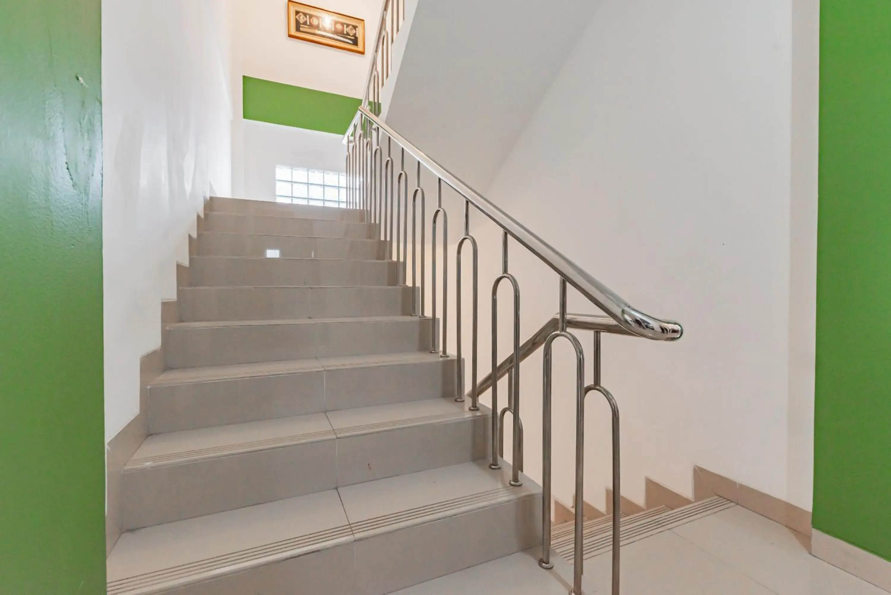 RedDoorz @ Suryakencana Bogor RedDoorz @ Suryakencana Bogor