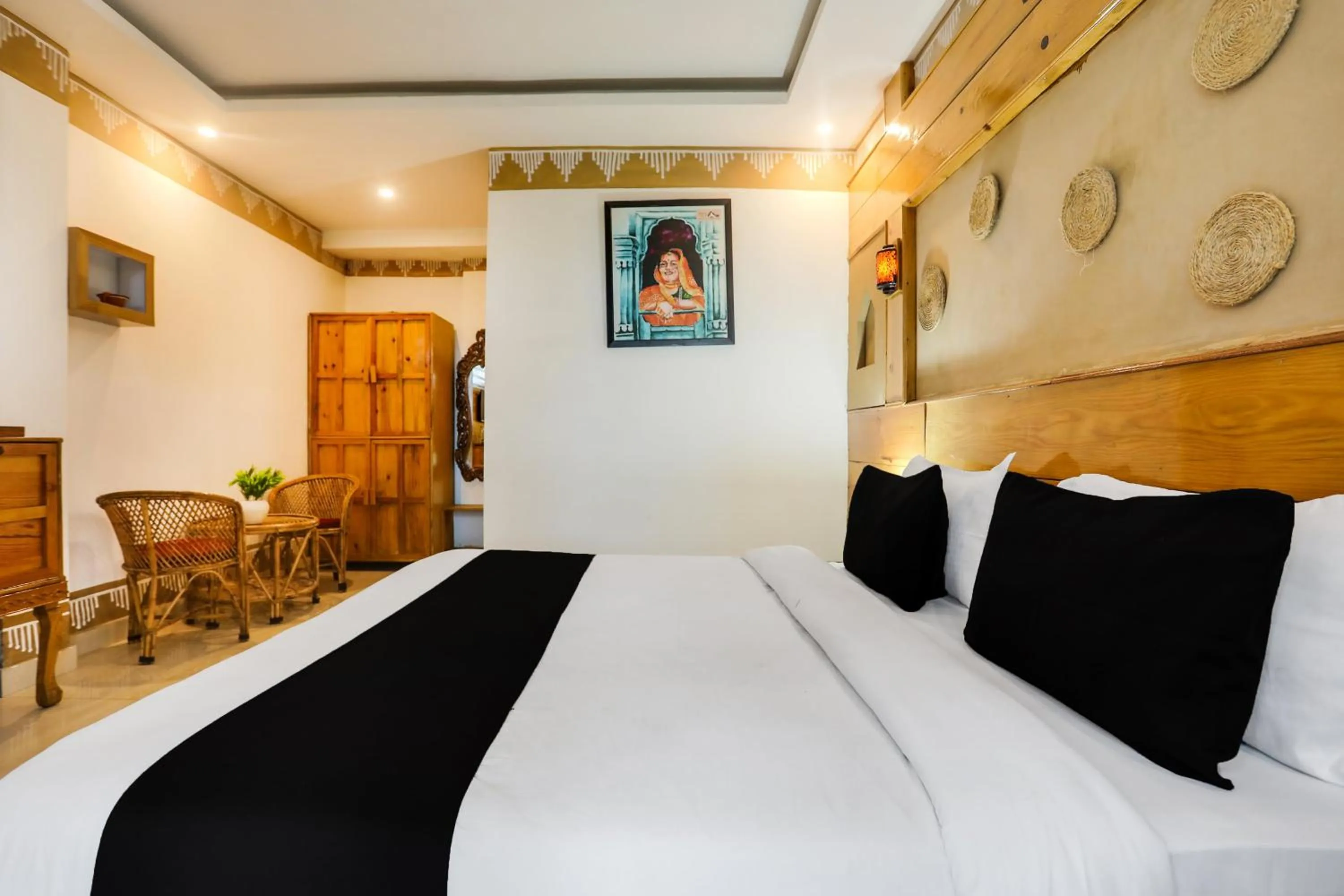 Bedroom, Bed in Palette by CheckIn Bhatta Falls Mussorie