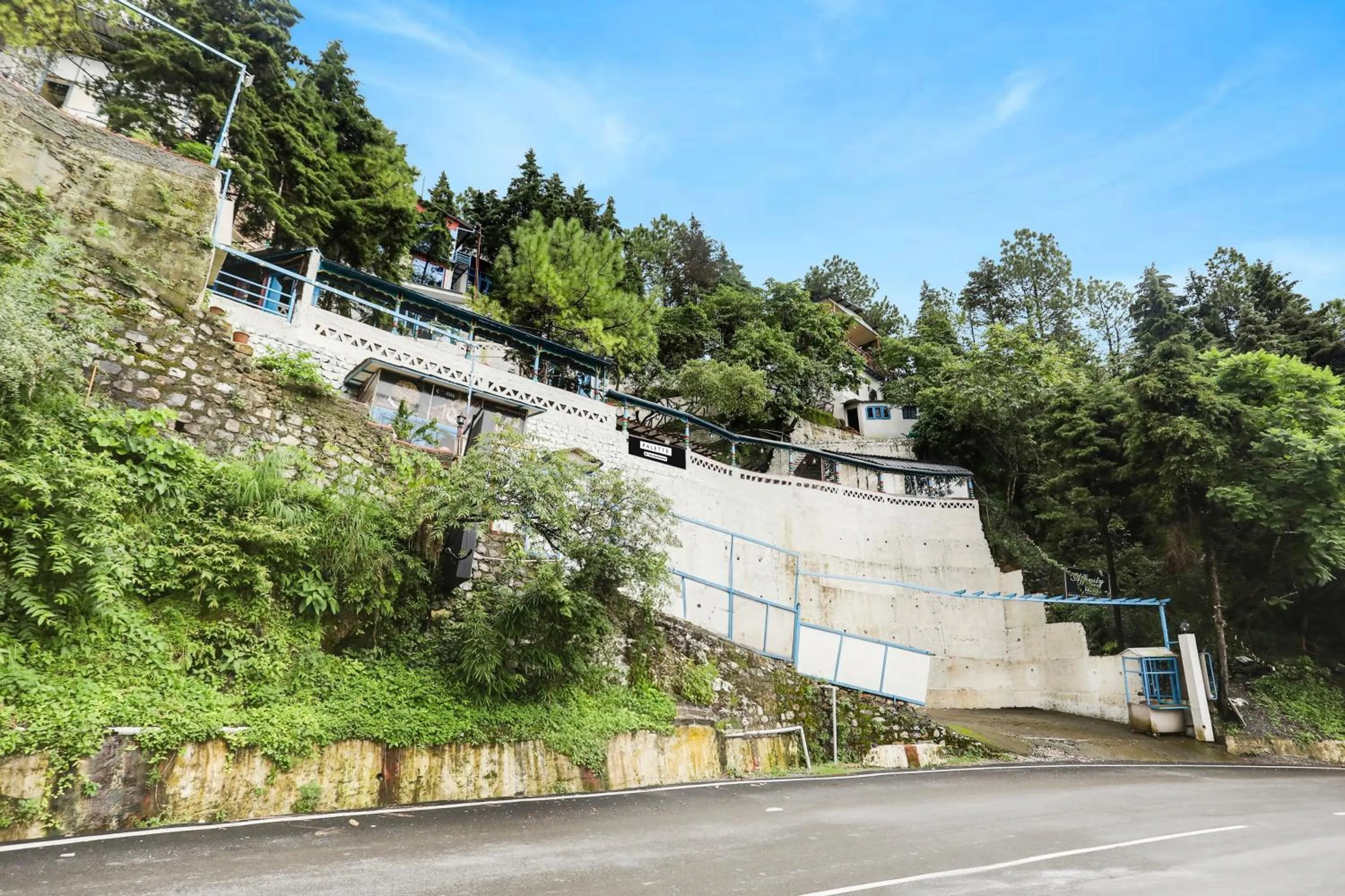 Facade/entrance in Palette by CheckIn Bhatta Falls Mussorie