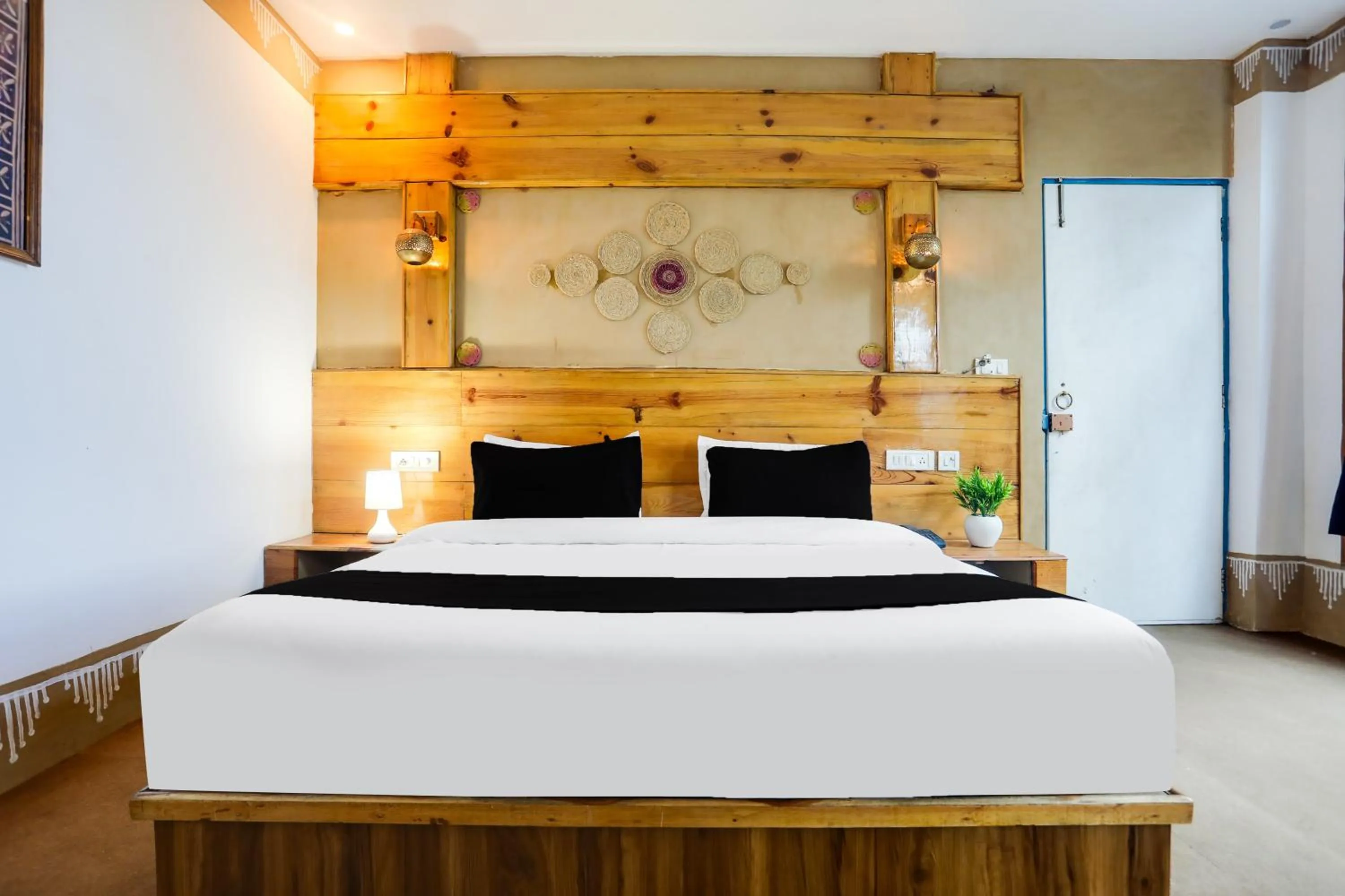 Bedroom, Bed in Palette by CheckIn Bhatta Falls Mussorie