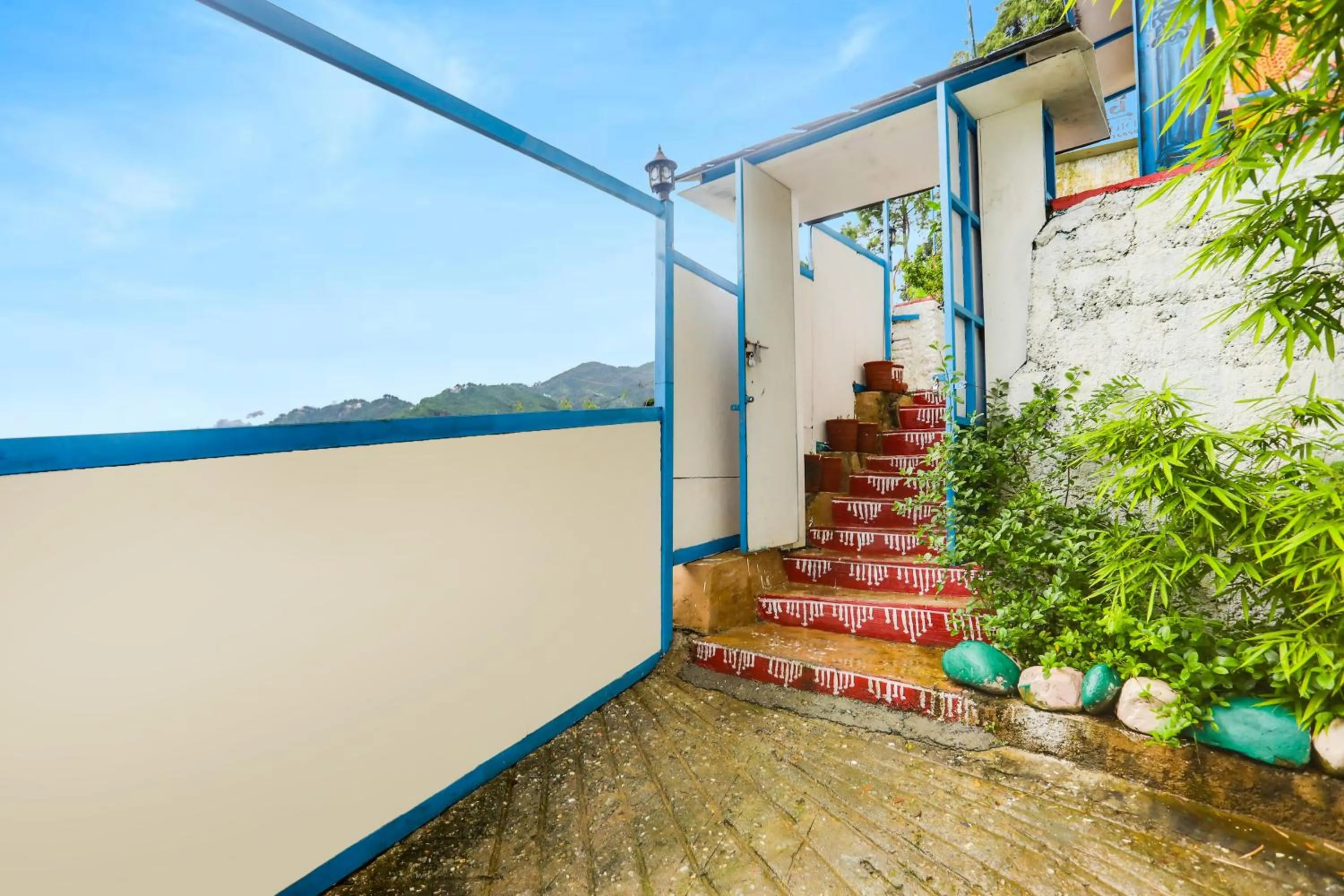 Facade/entrance in Palette by CheckIn Bhatta Falls Mussorie