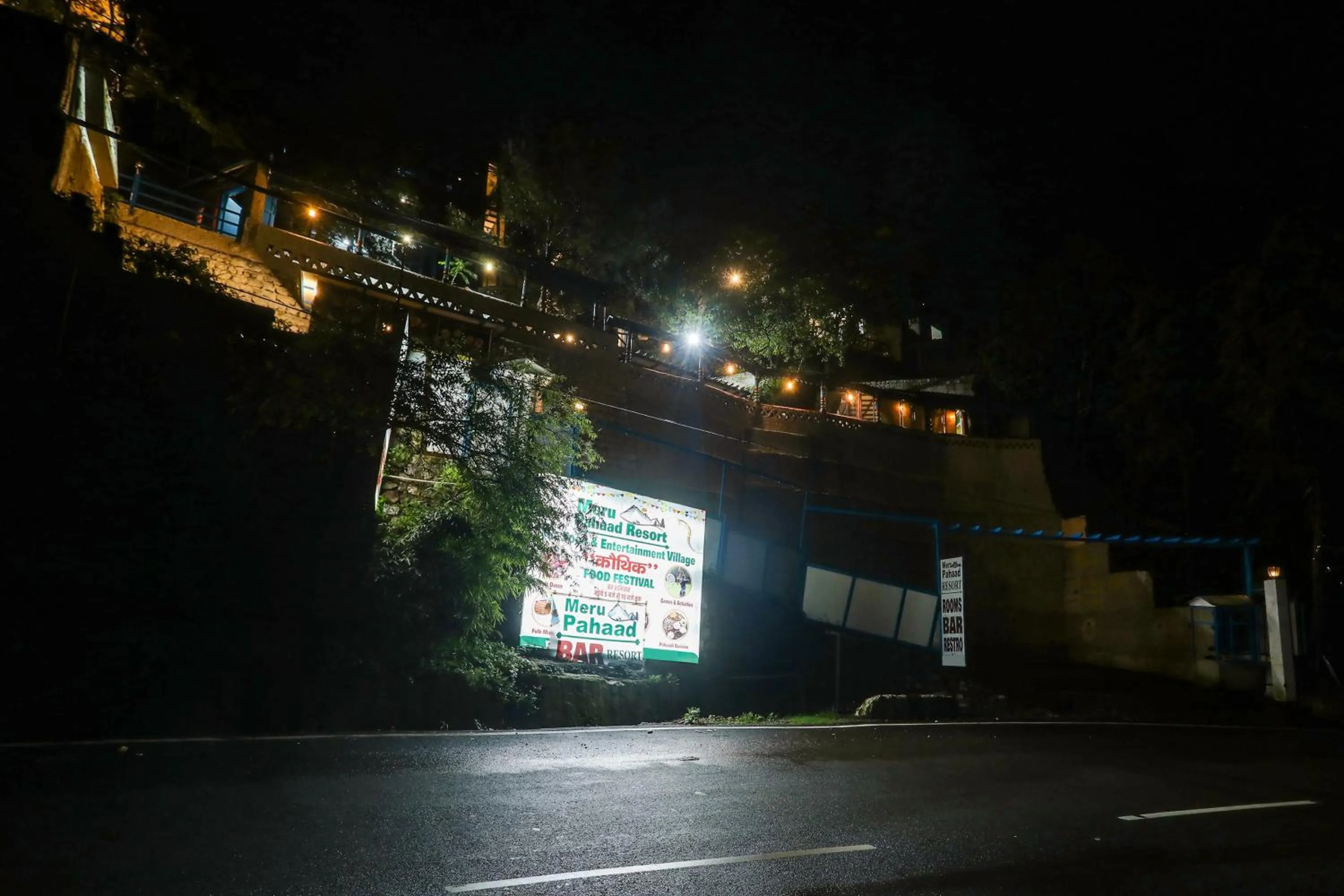 Facade/entrance in Palette by CheckIn Bhatta Falls Mussorie
