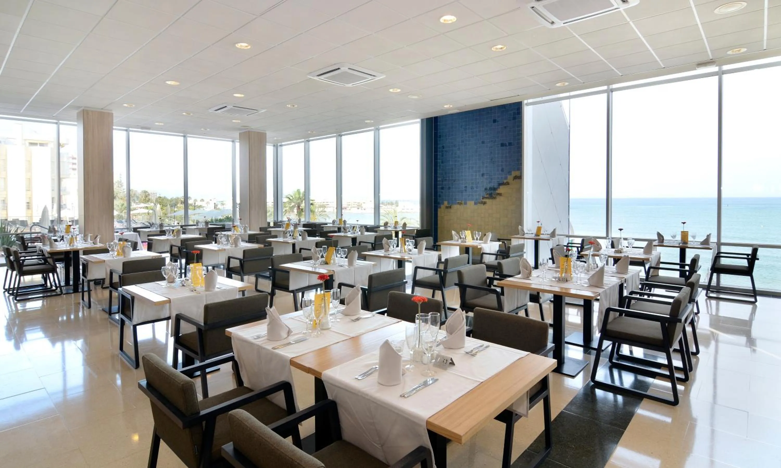 Restaurant/places to eat in Medplaya Hotel Riviera - Adults Recommended