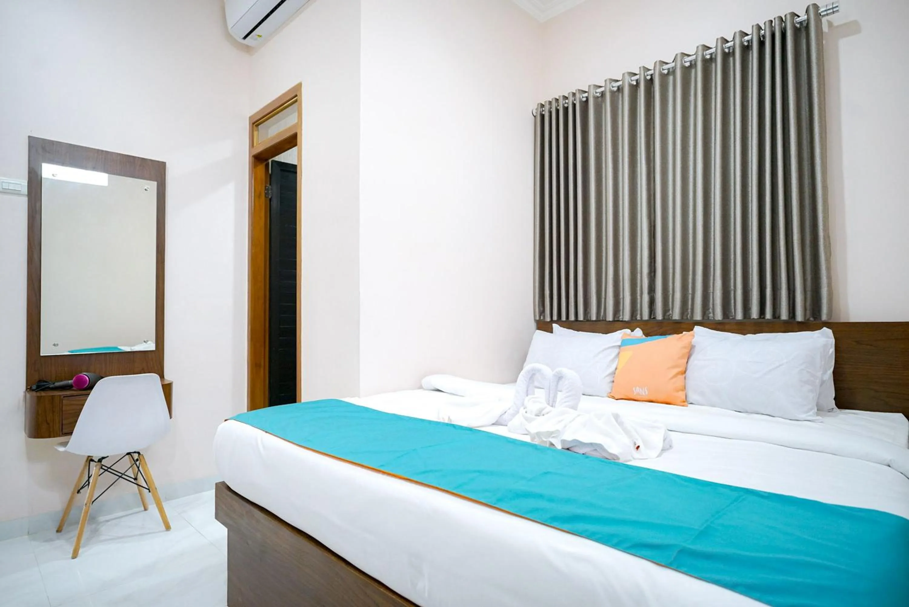 Bedroom, Bed in Sans Bougenville Lampung