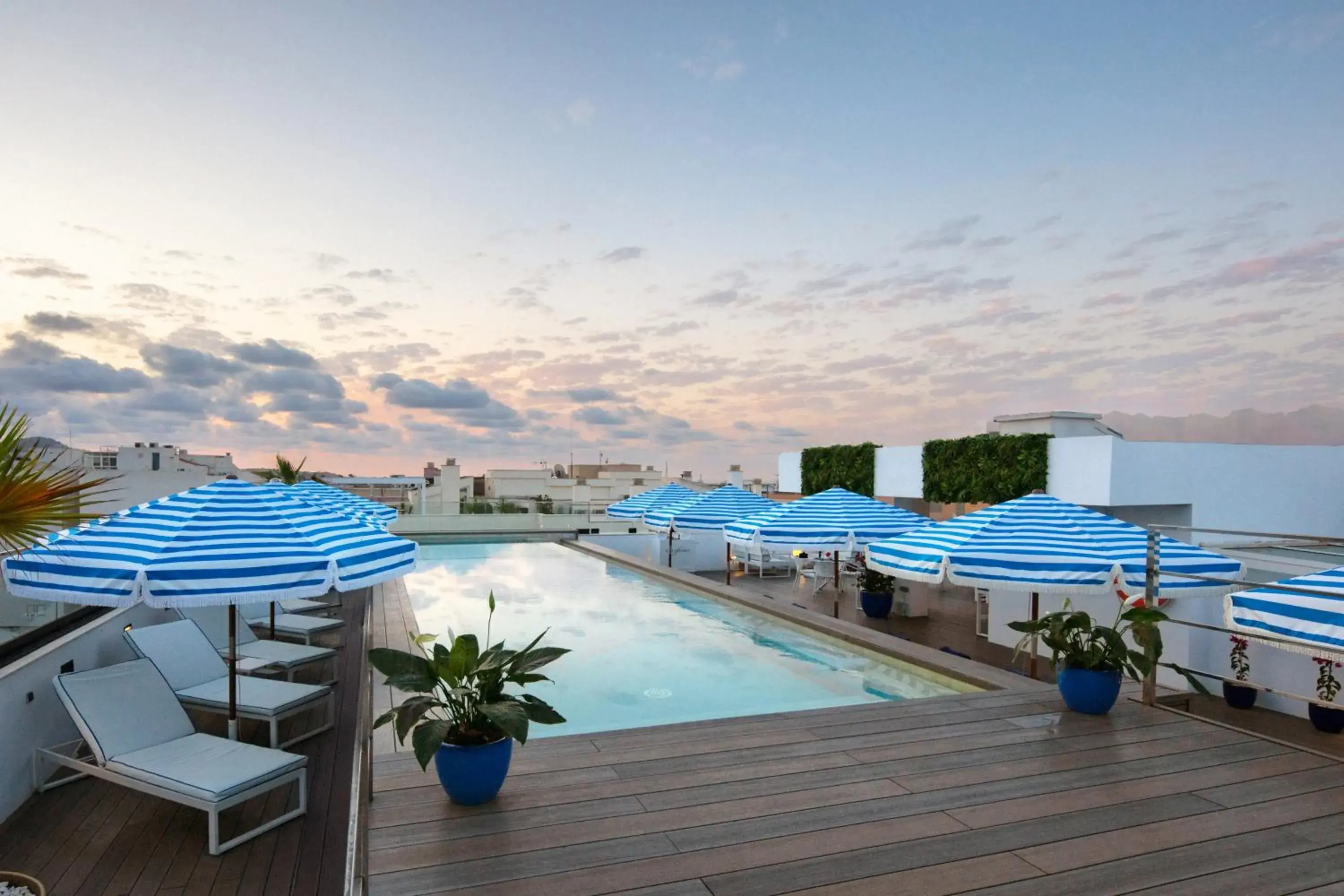 Swimming pool in Eurostars Puerto de Ibiza Swimming pool in Eurostars Puerto de Ibiza