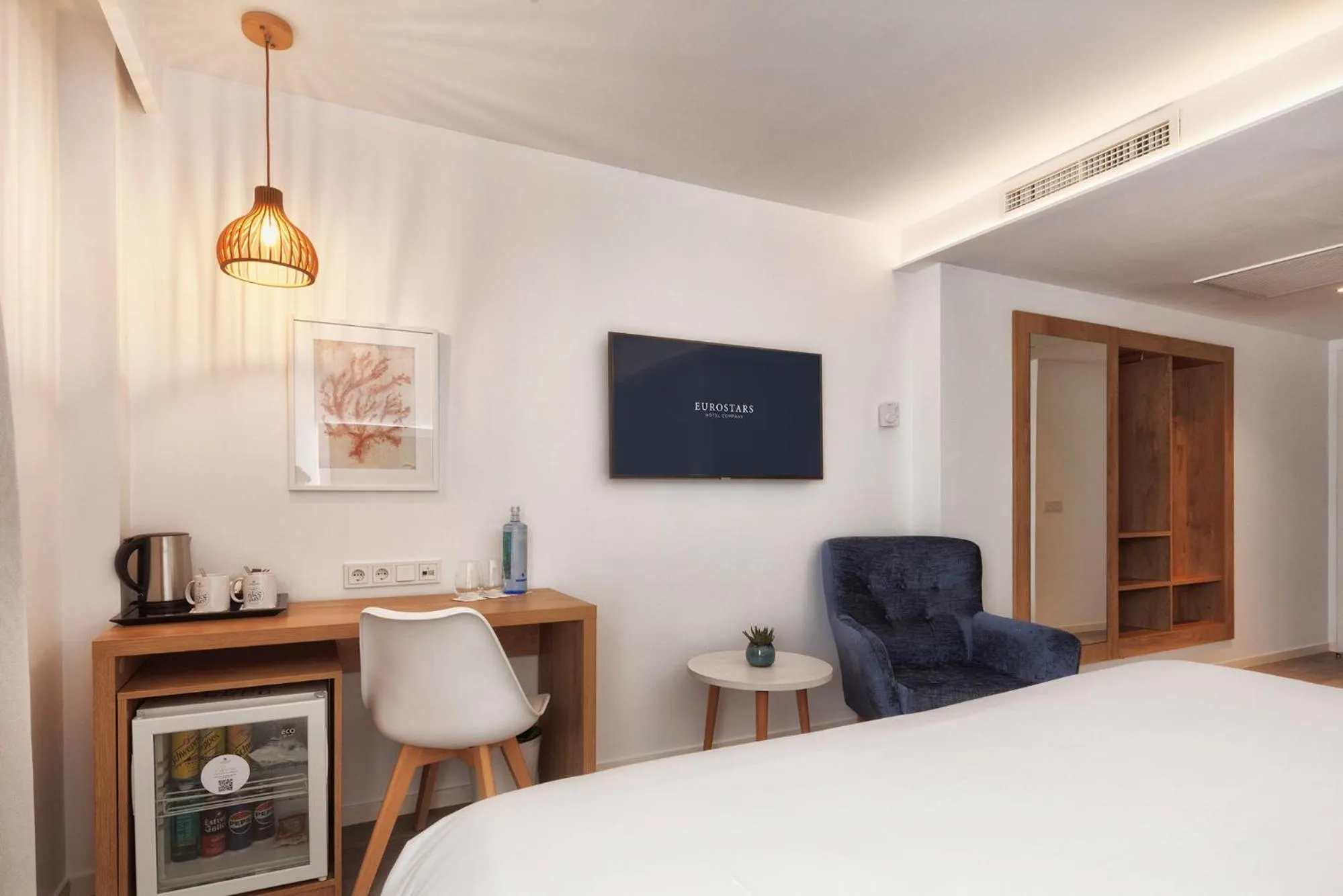 Bed in Eurostars Puerto de Ibiza
