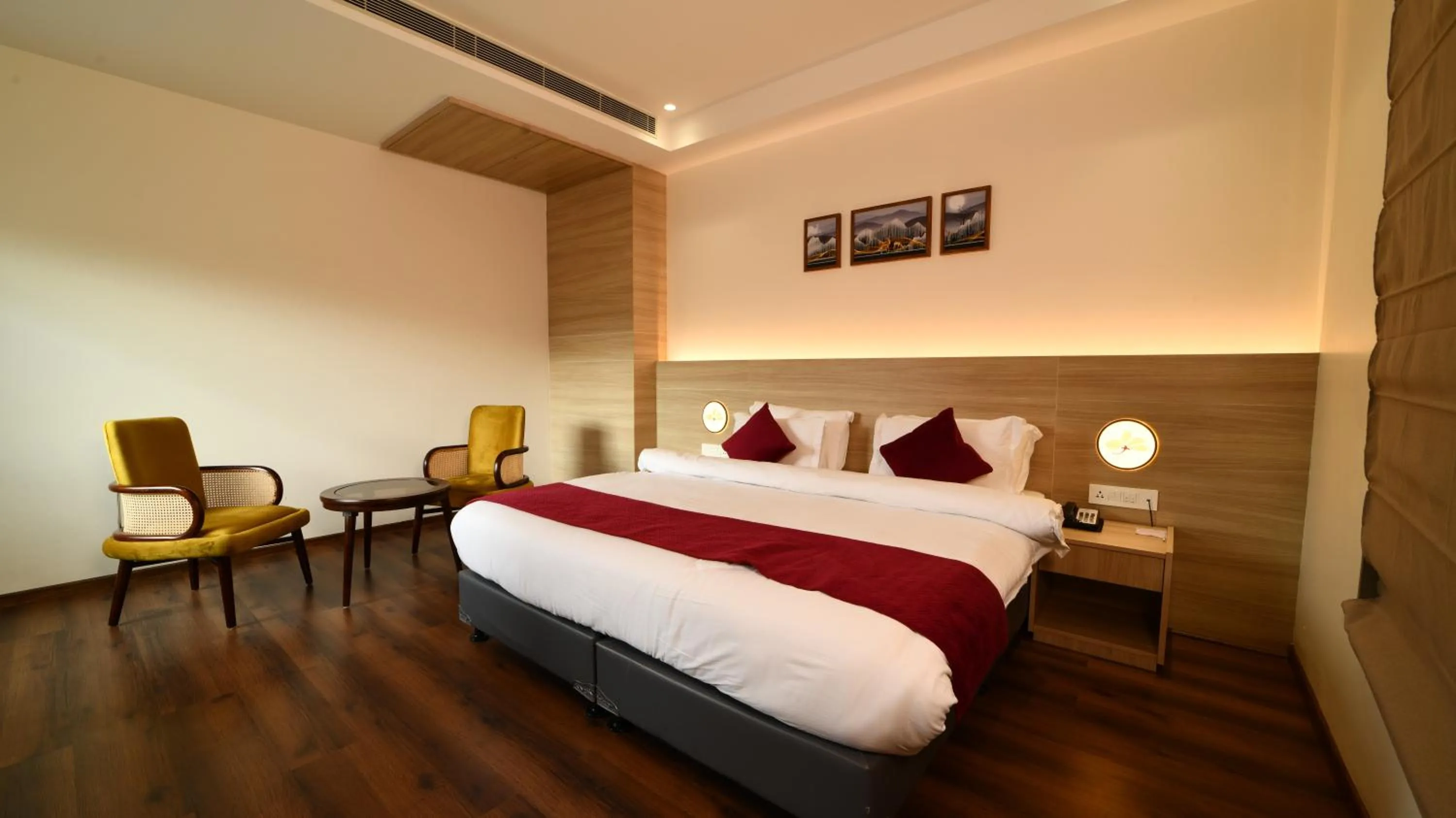 Bed in Pride Biznotel Haldwani