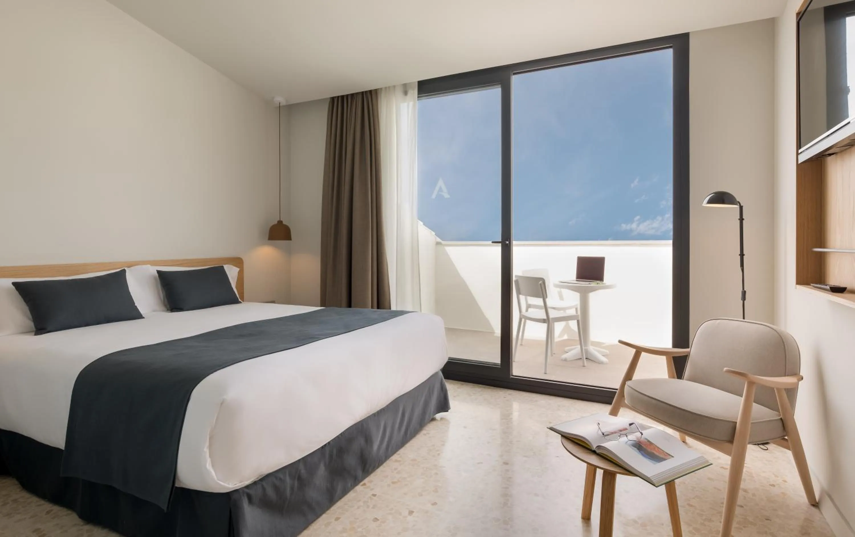 Photo of the whole room, Bed in AQUA Hotel Silhouette & Spa - Adults Only